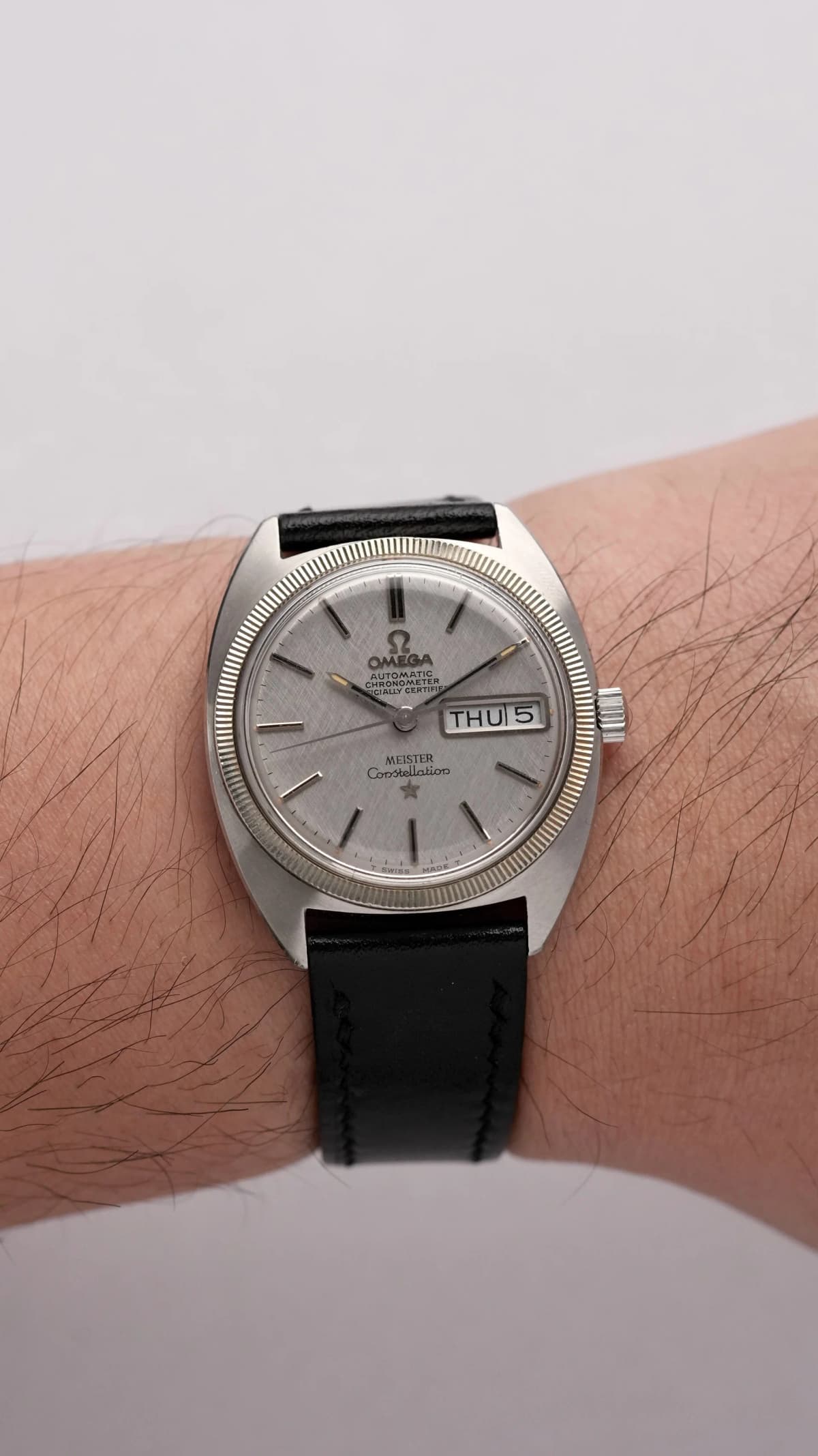 Thumb OMEGA Constellation C-shape 168.029 white gold bezel automatic 751 day date