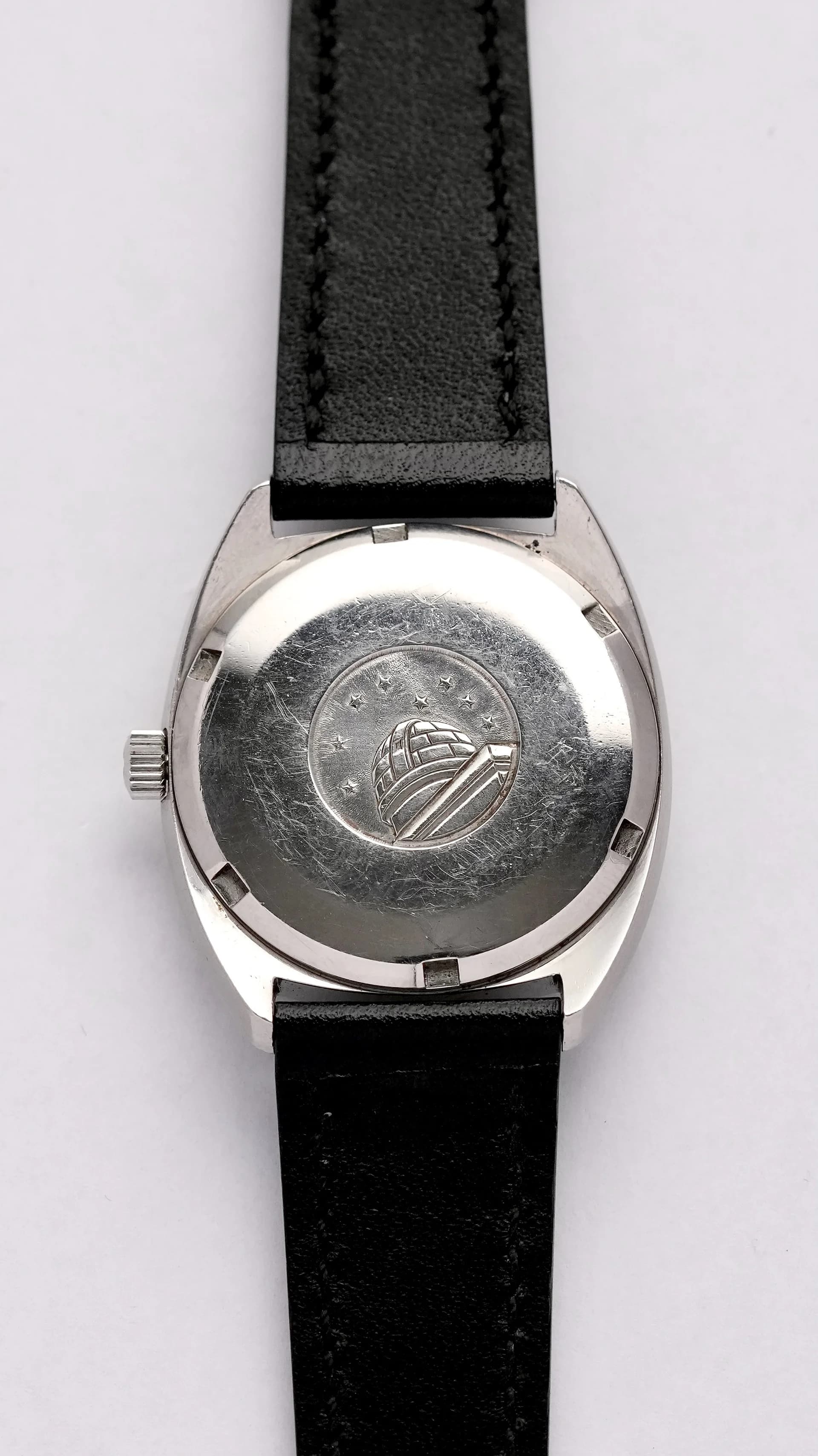 Thumb OMEGA Constellation C-shape 168.029 white gold bezel automatic 751 day date
