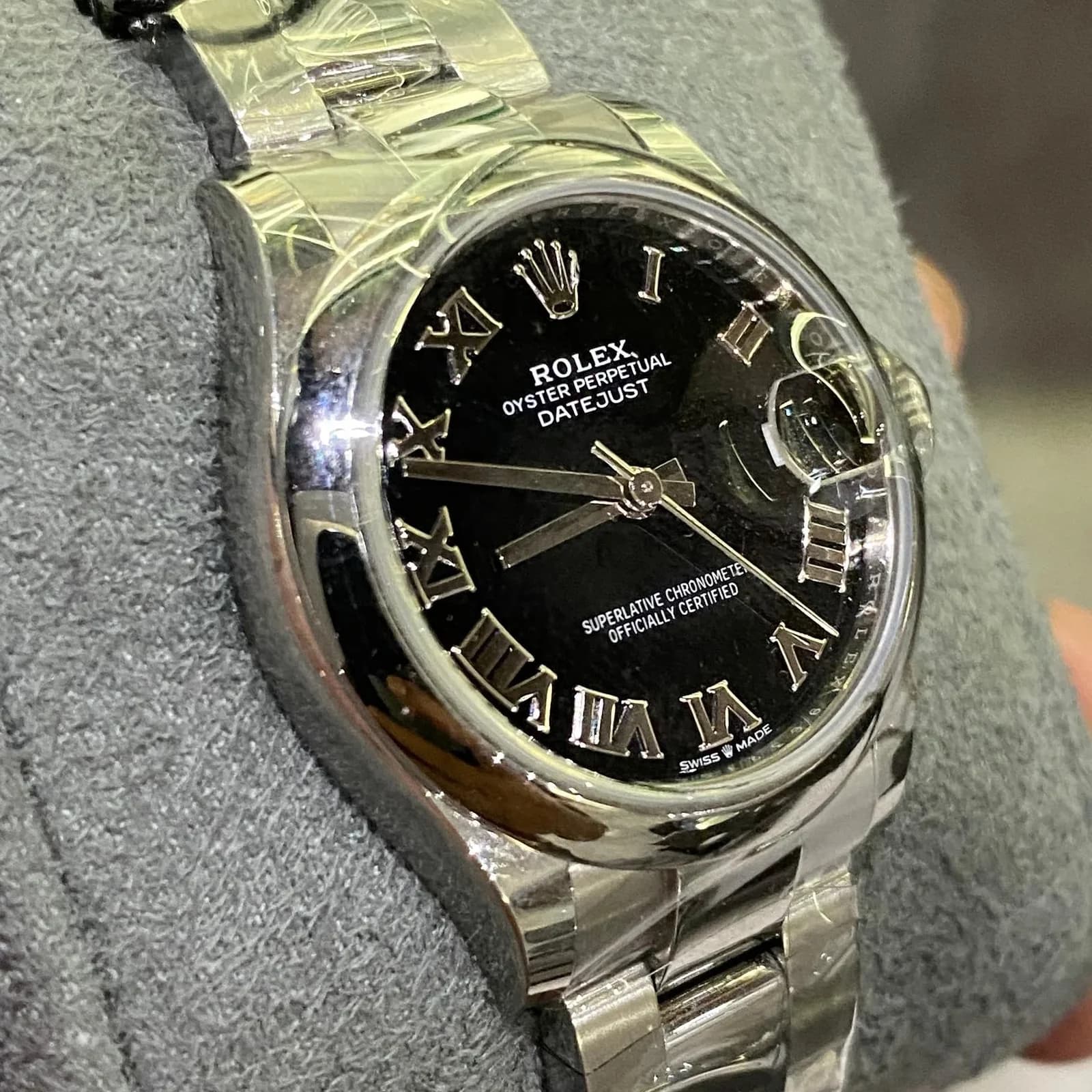 Thumb Datejust 31 Stainless Steel / Oyster / Black - Roman