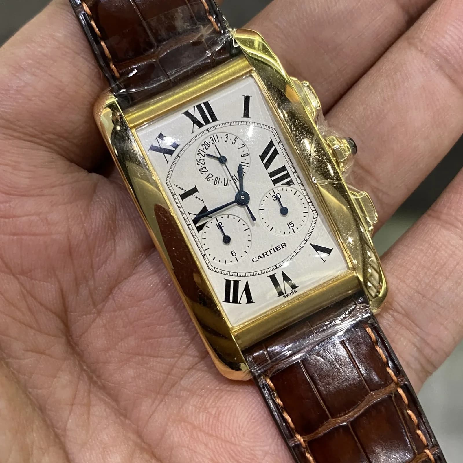 Thumb Tank Americaine Quartz Yellow Gold 