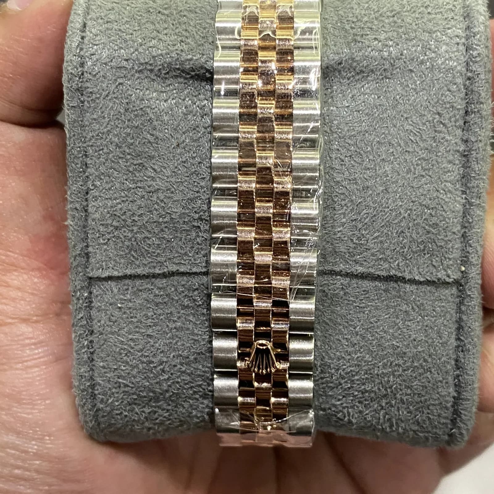 Thumb Datejust 31 Rolesor Everose Fluted / Jubilee / Black Roman