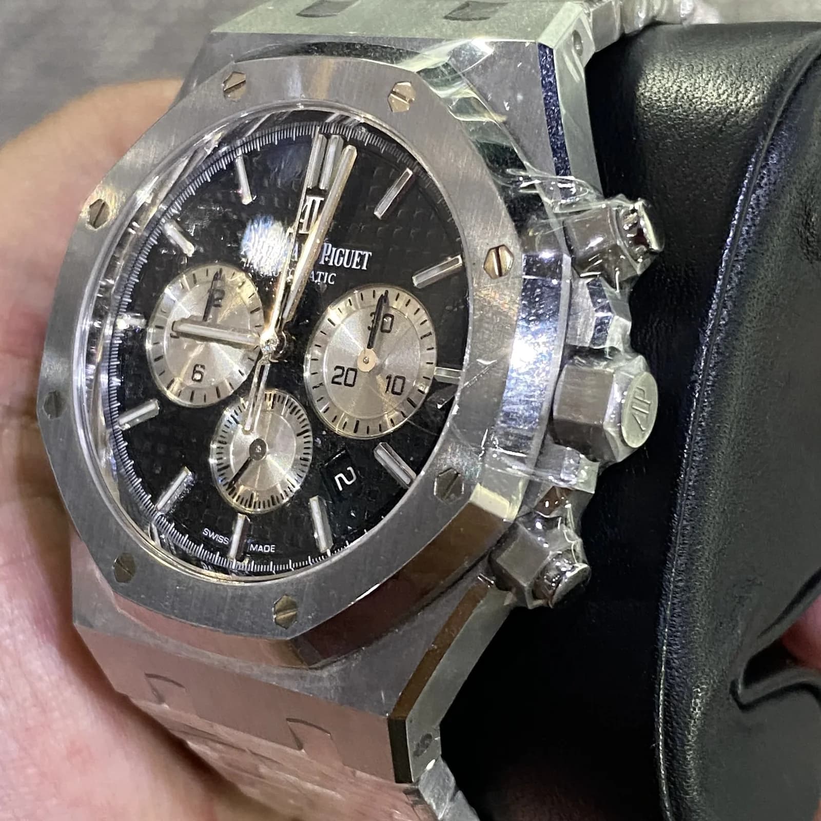 Thumb Royal Oak Chronograph 41 Stainless Steel / Black