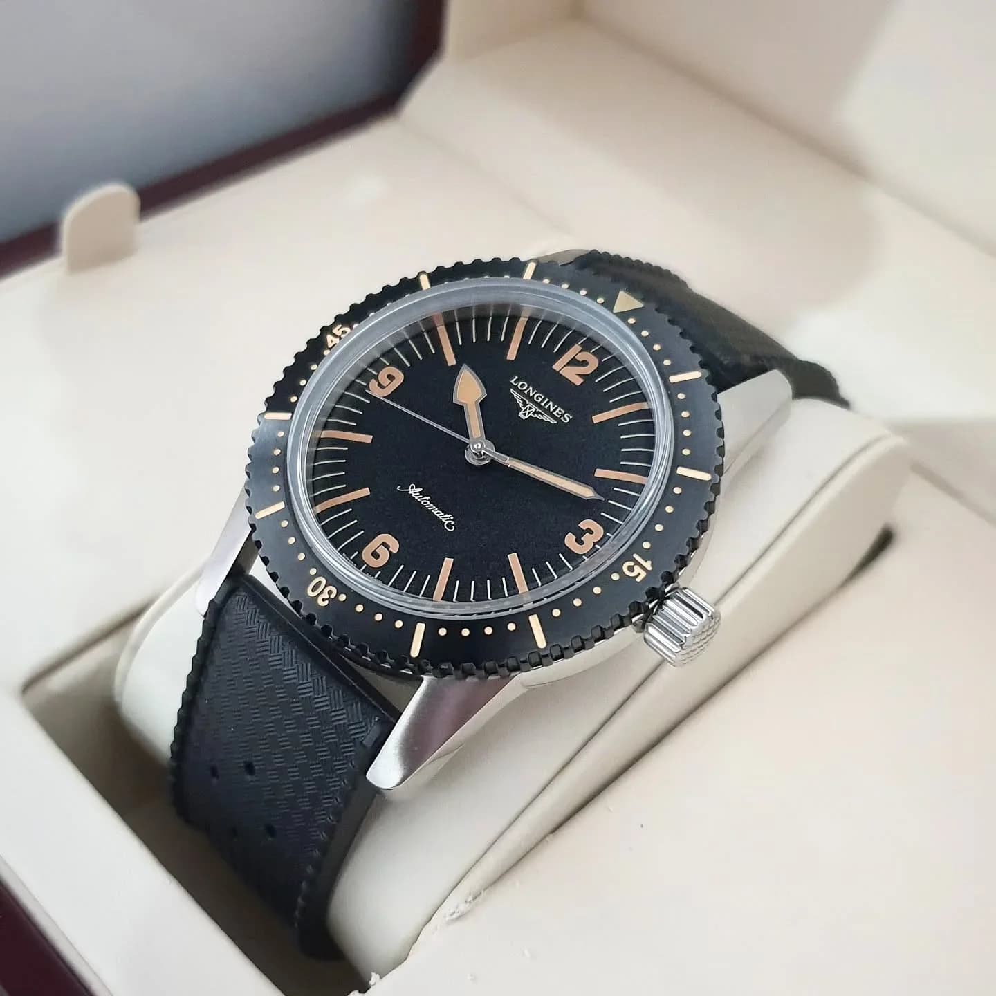 Thumb Skin Diver Stainless Steel / Black / Rubber