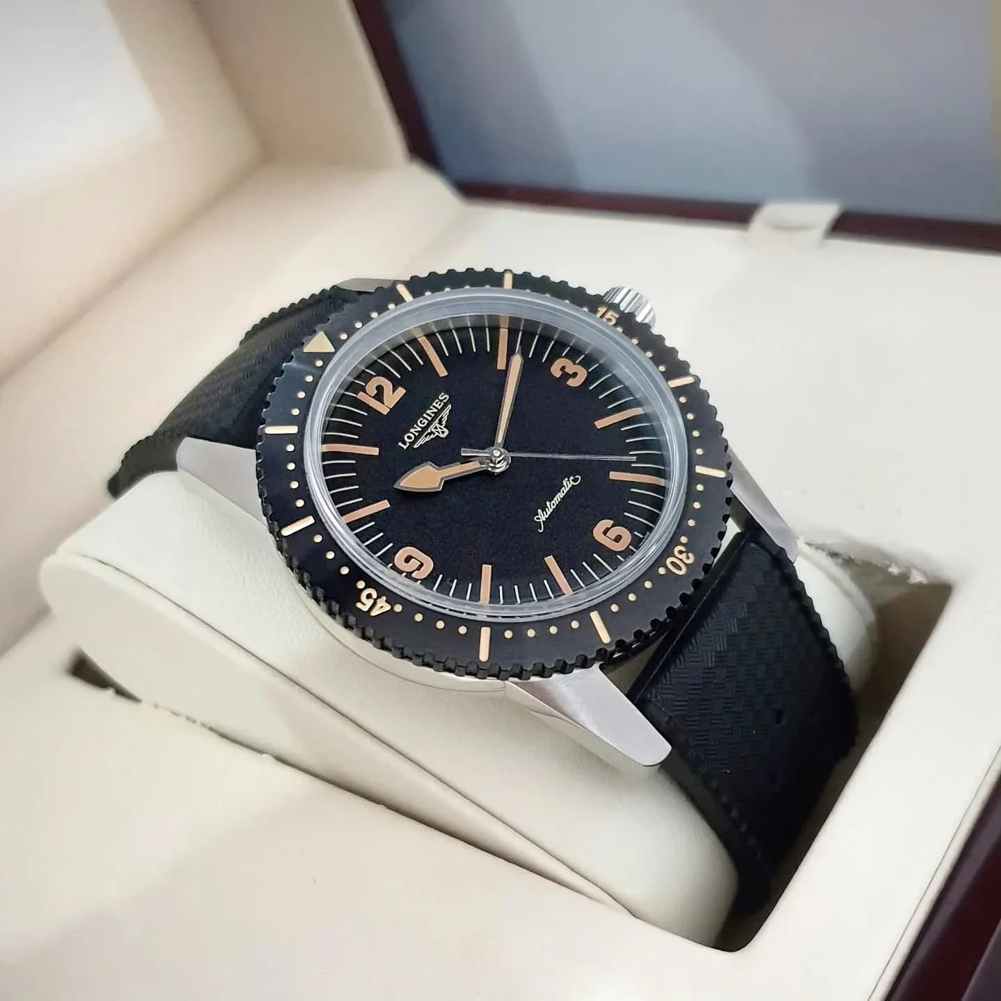 Thumb Skin Diver Stainless Steel / Black / Rubber