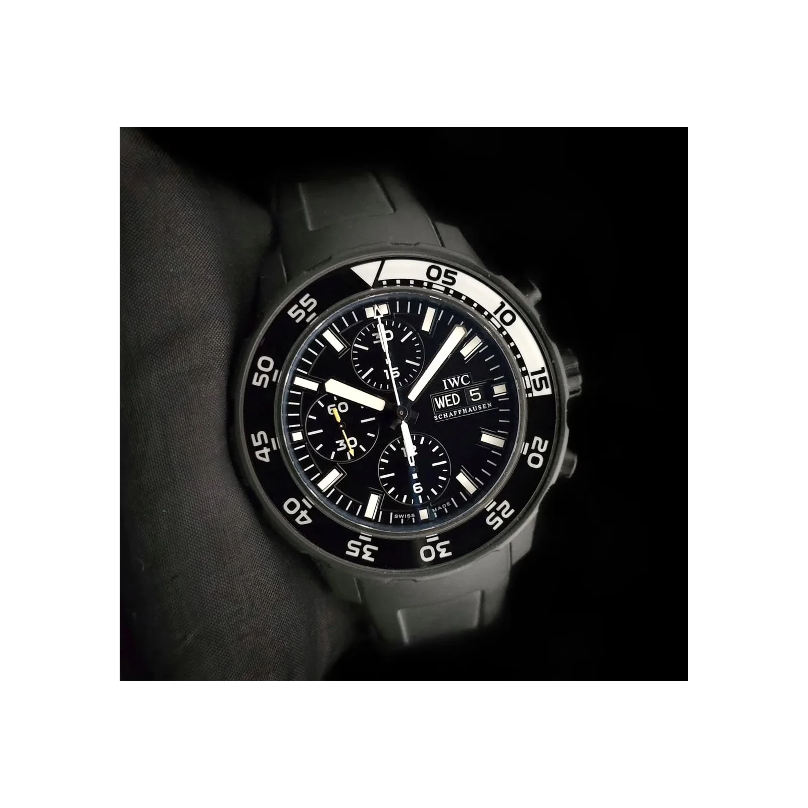Thumb Aquatimer Chronograph Stainless Steel / Black / Rubber / Galapagos Islands