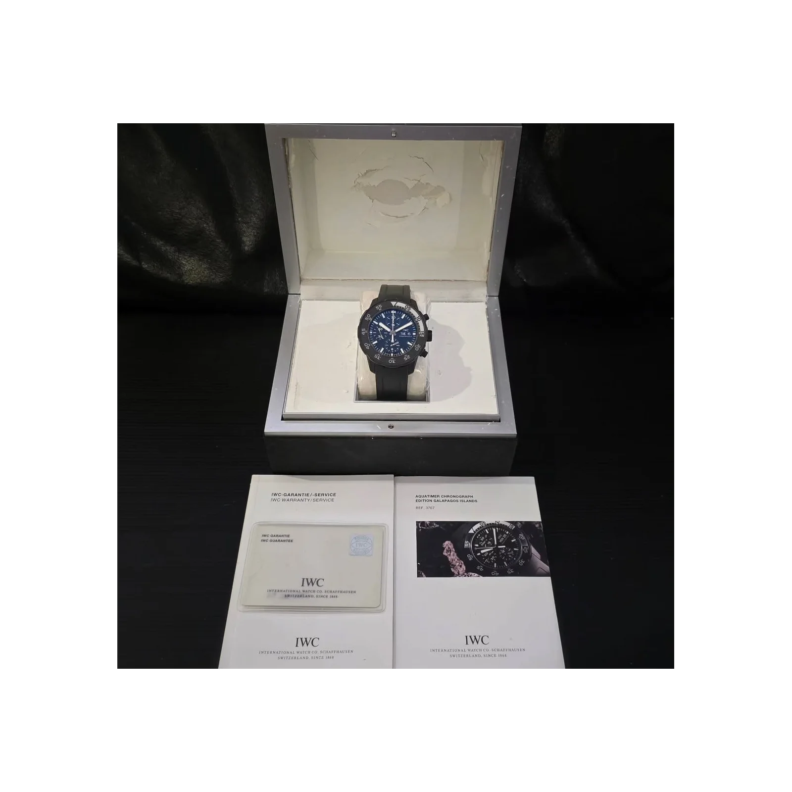 Thumb Aquatimer Chronograph Stainless Steel / Black / Rubber / Galapagos Islands