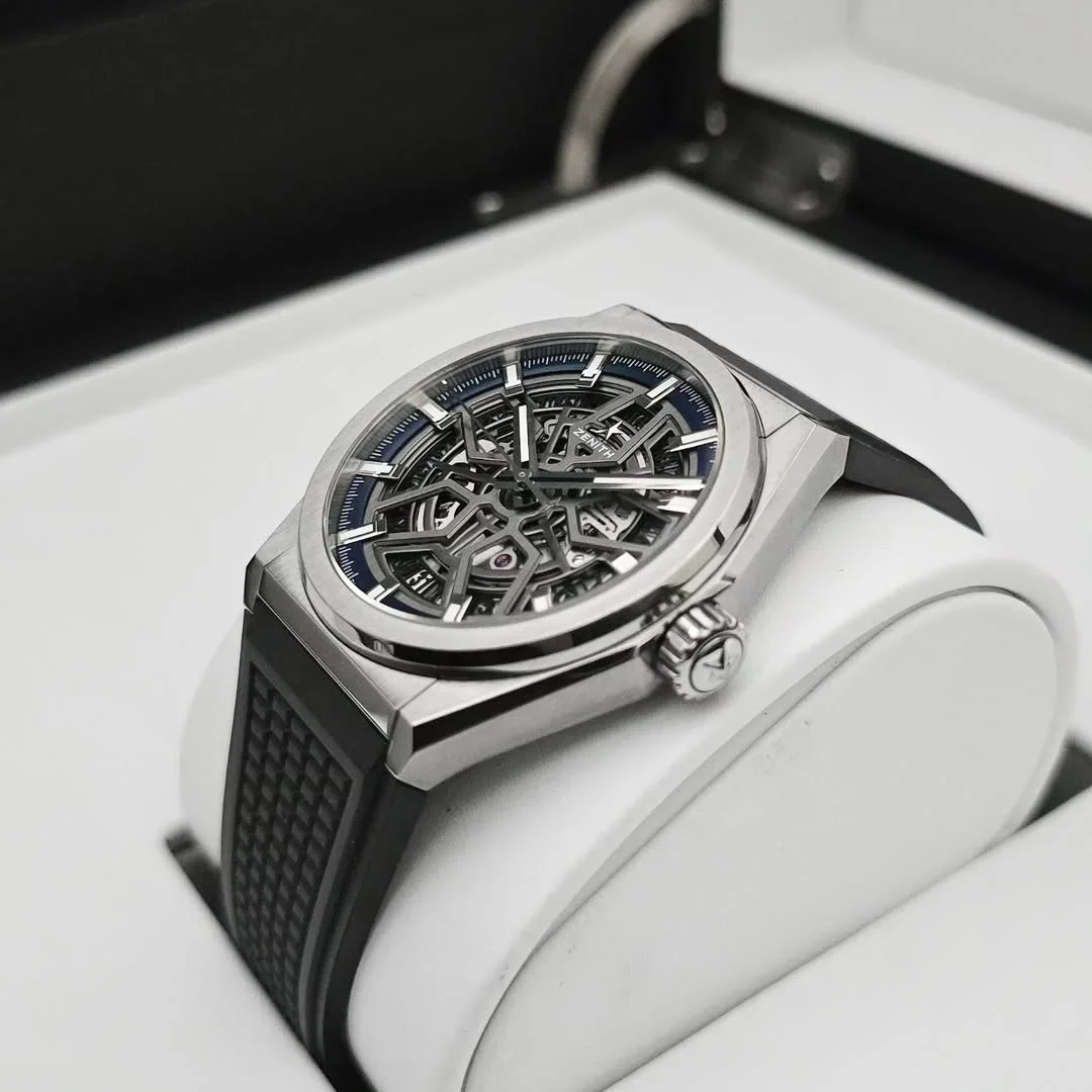Thumb Defy Classic Titanium / Skeleton / Rubber