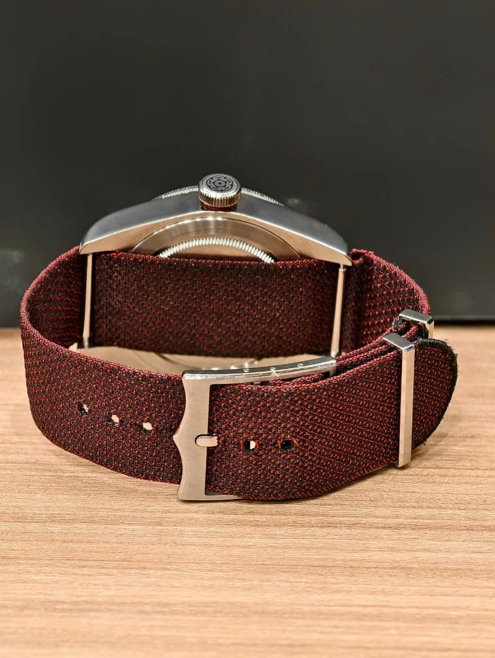 Thumb Black Bay Red / Strap