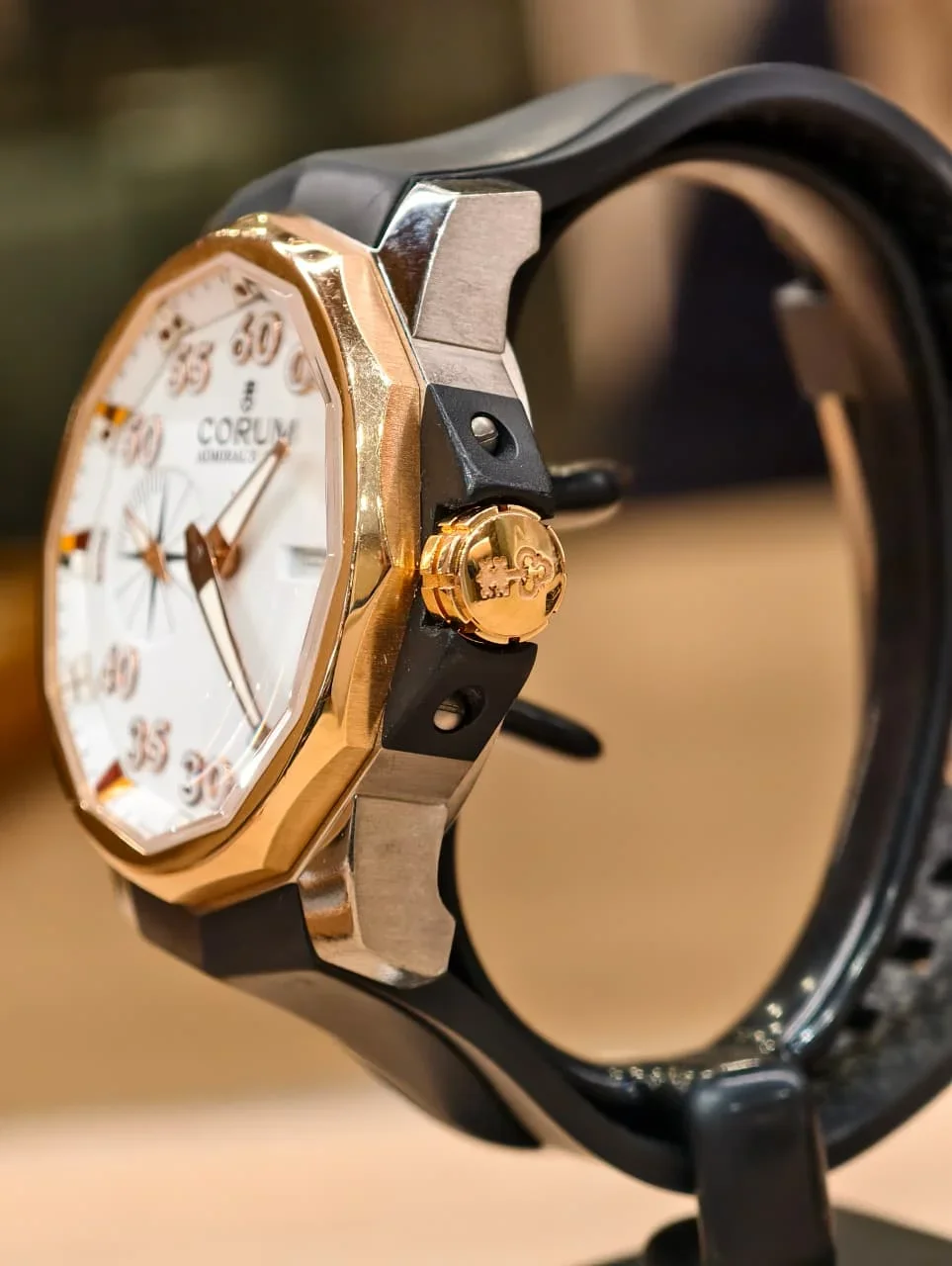 Thumb Admiral Cup Automatic / Stainless Steel - Rose Gold / White / Rubber