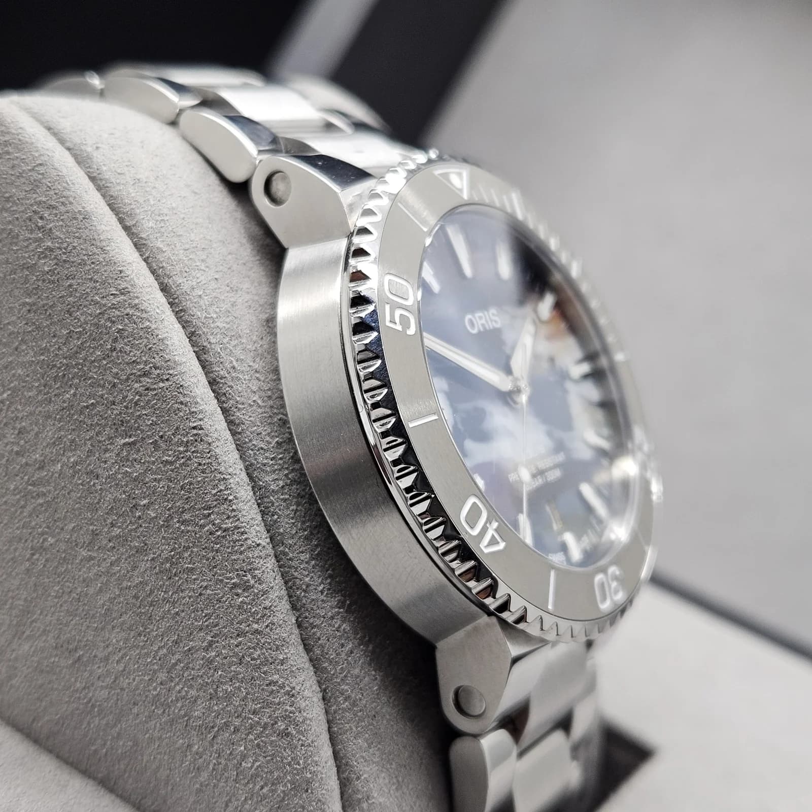 Thumb Aquis Date 41.5 Upcycle