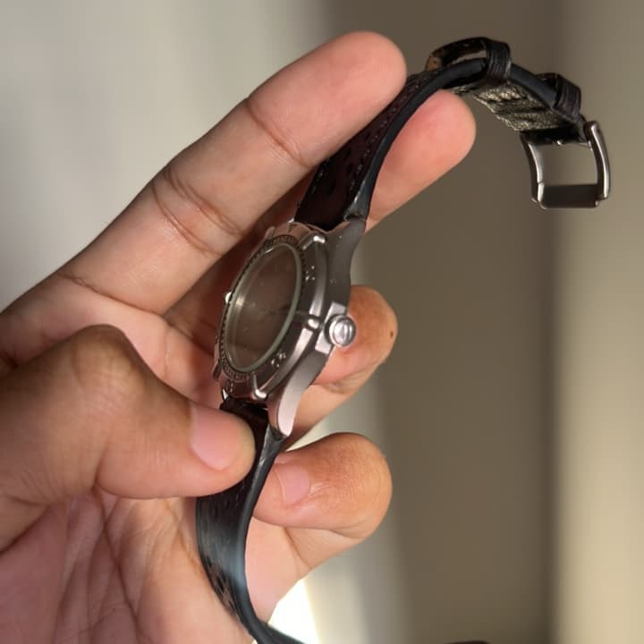 Thumb Tag Heuer 2000 Pre-WK