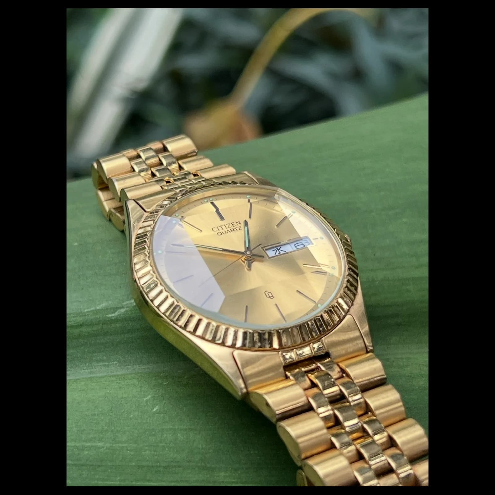 Thumb Citizen CQ Gold Tone