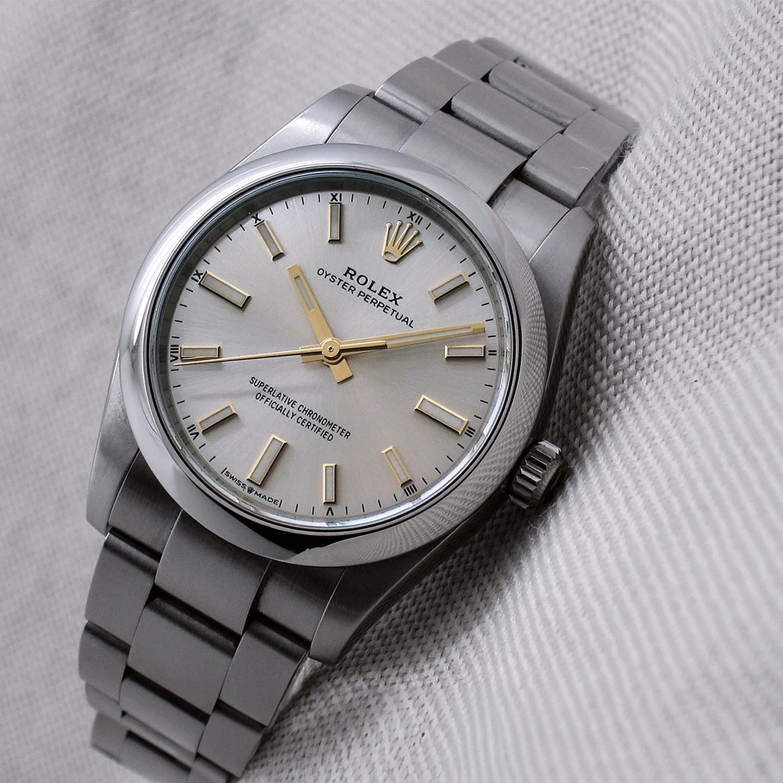 Oyster Perpetual 34 Stainless Steel / Silver