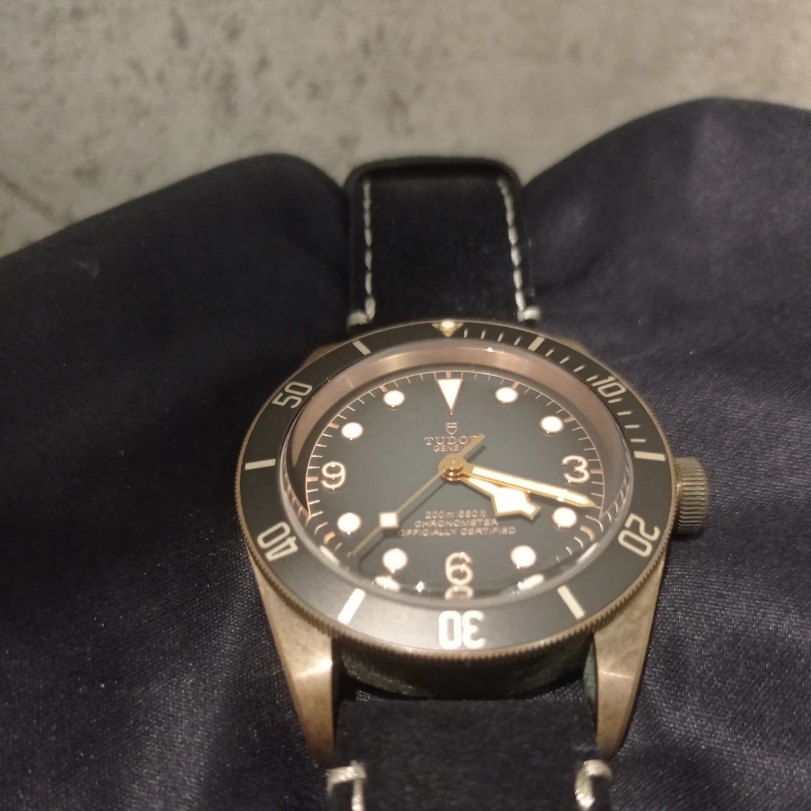 Heritage Black Bay Bronze / Slate / Leather