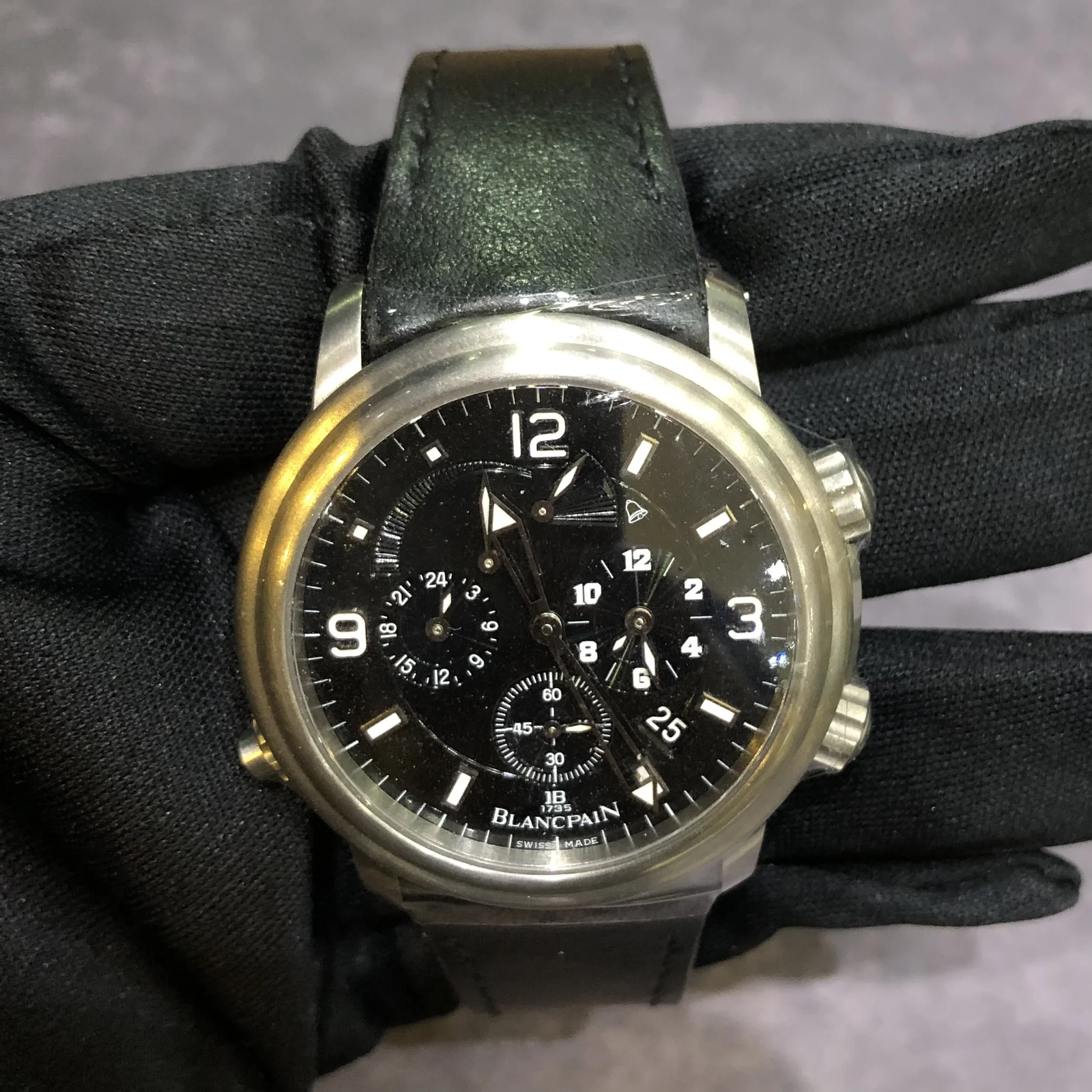 Léman Réveil GMT Stainless Steel / Black / Alligator