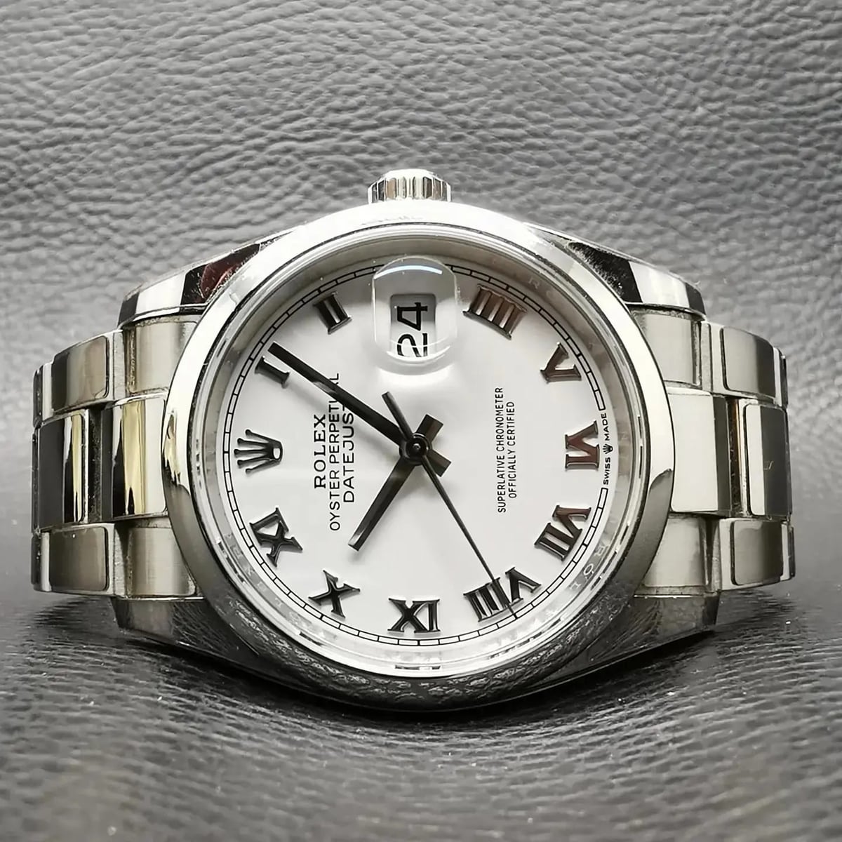 Datejust 36 Stainless Steel / Domed / White Roman / Oyster