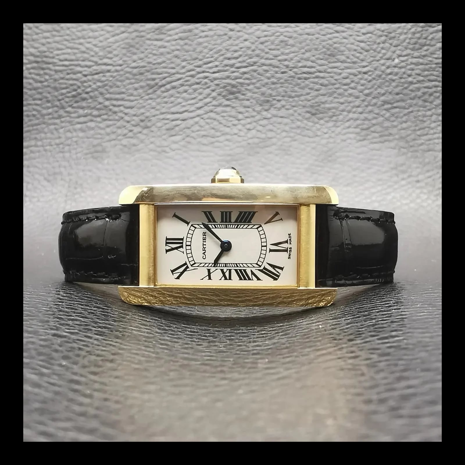 Tank Américaine Yellow Gold Quartz