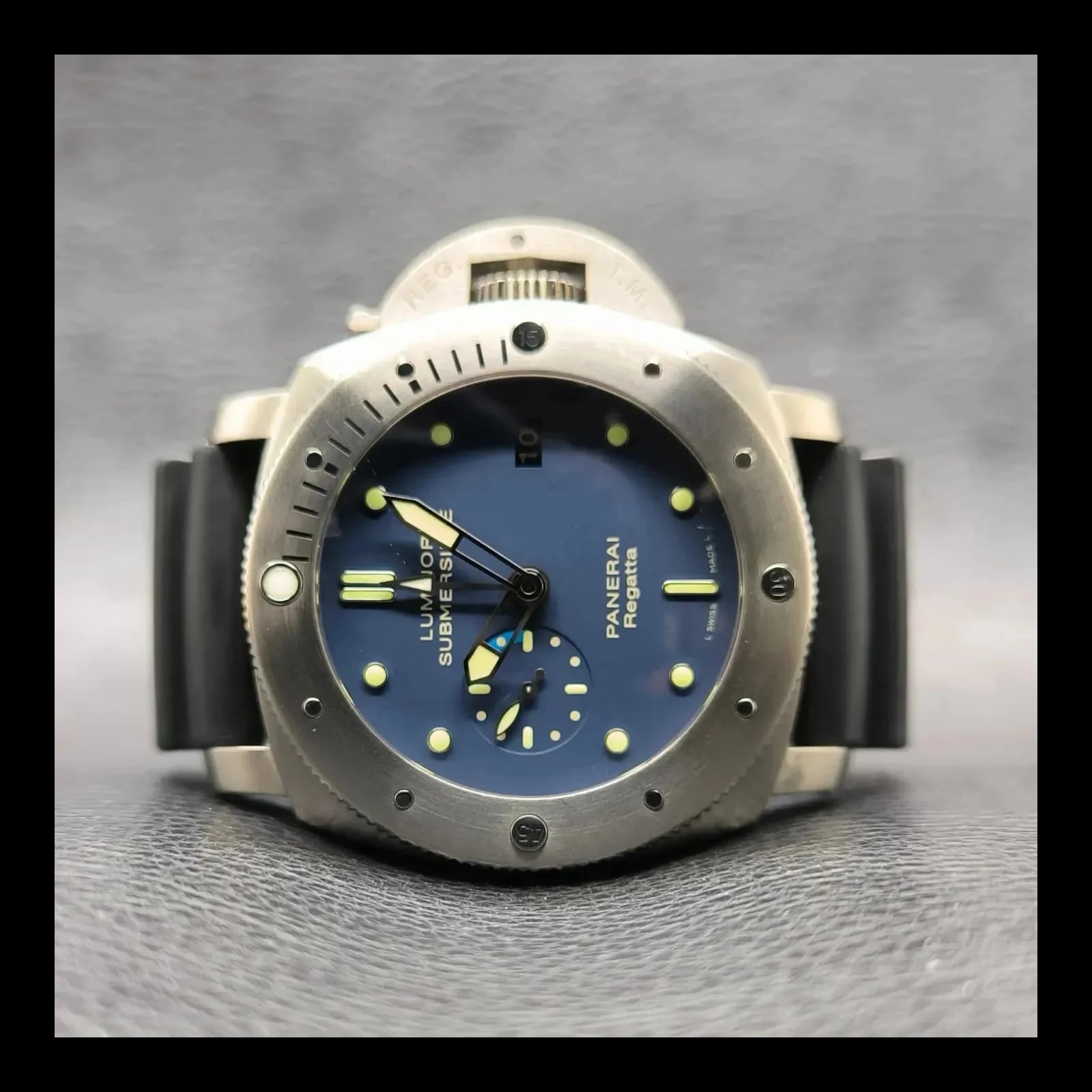 Luminor Submersible 1950 Regatta 3 Days GMT Automatic Titanio