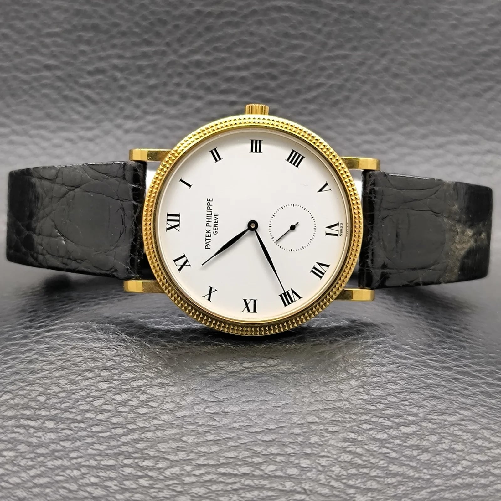 Calatrava 3919 Yellow Gold / White 