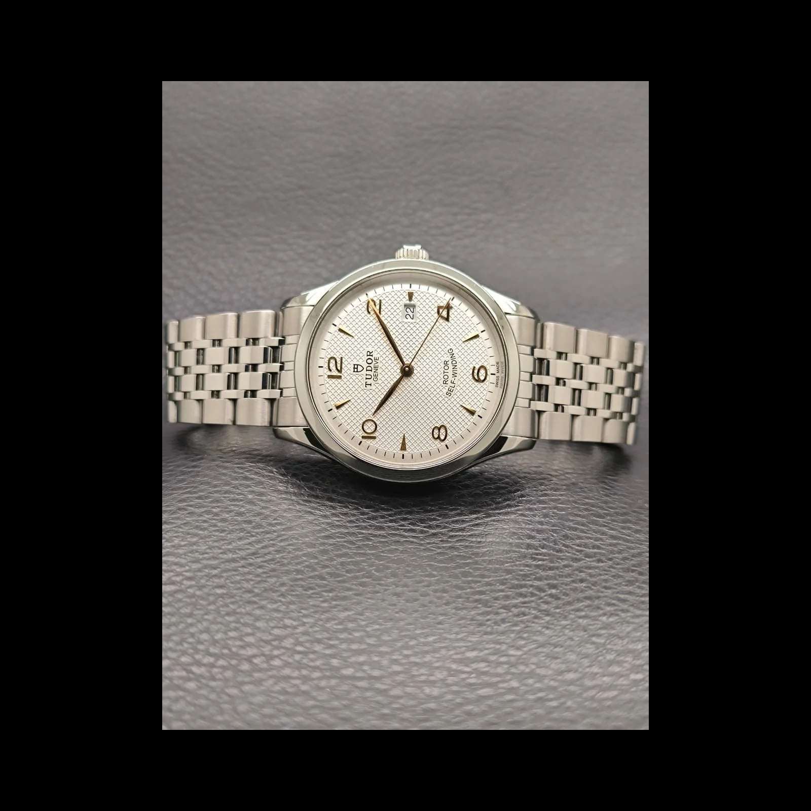1926 39 Stainless Steel / Silver