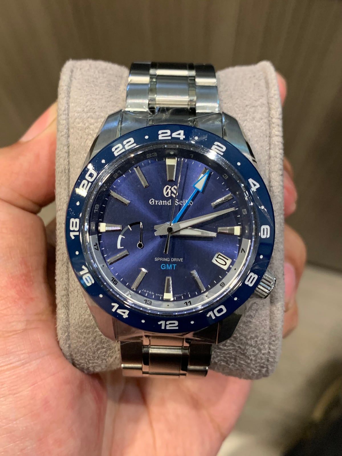 Spring Drive GMT SBGE255 Blue