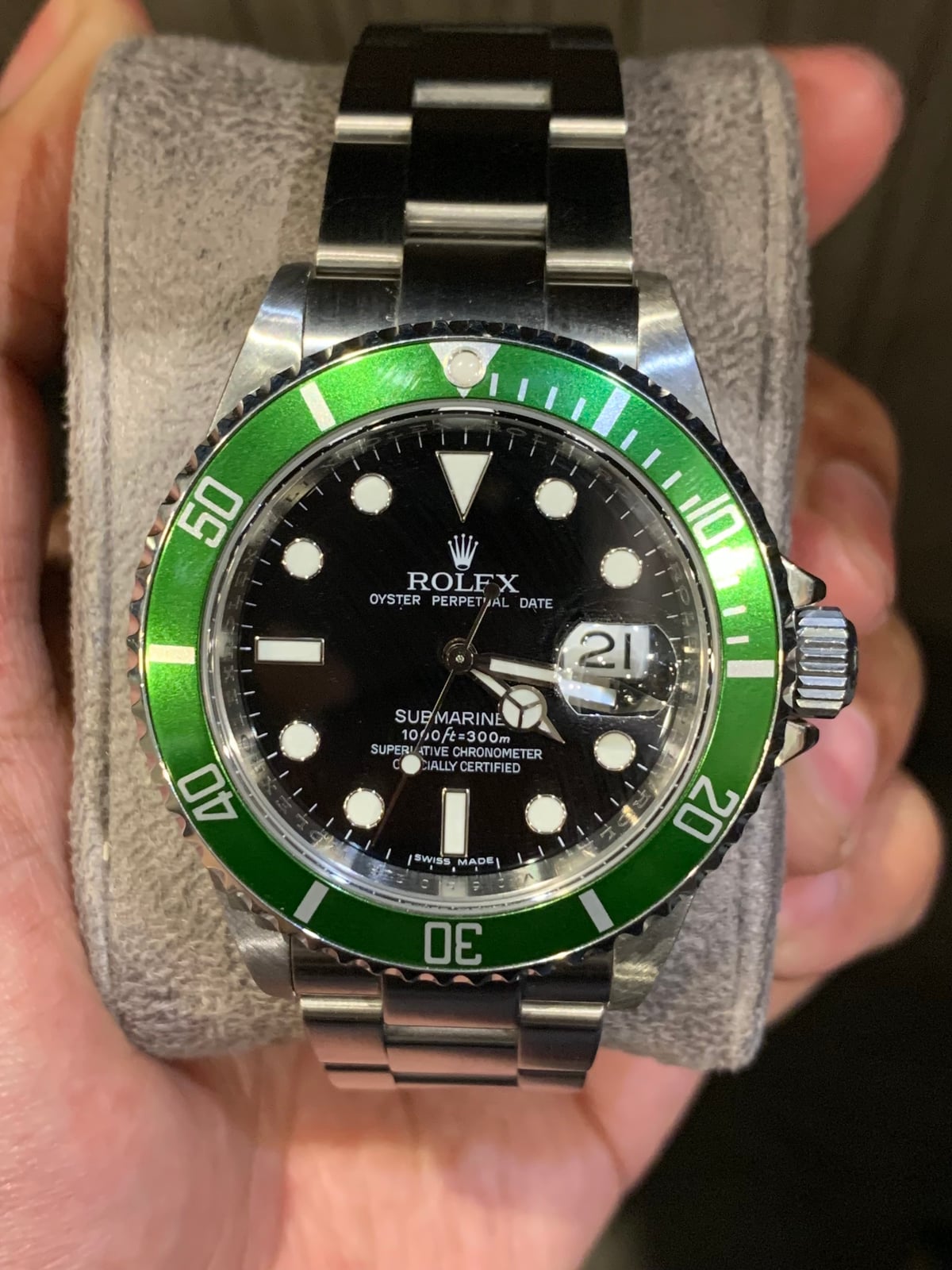 Submariner Date 16610 LV Mark 1