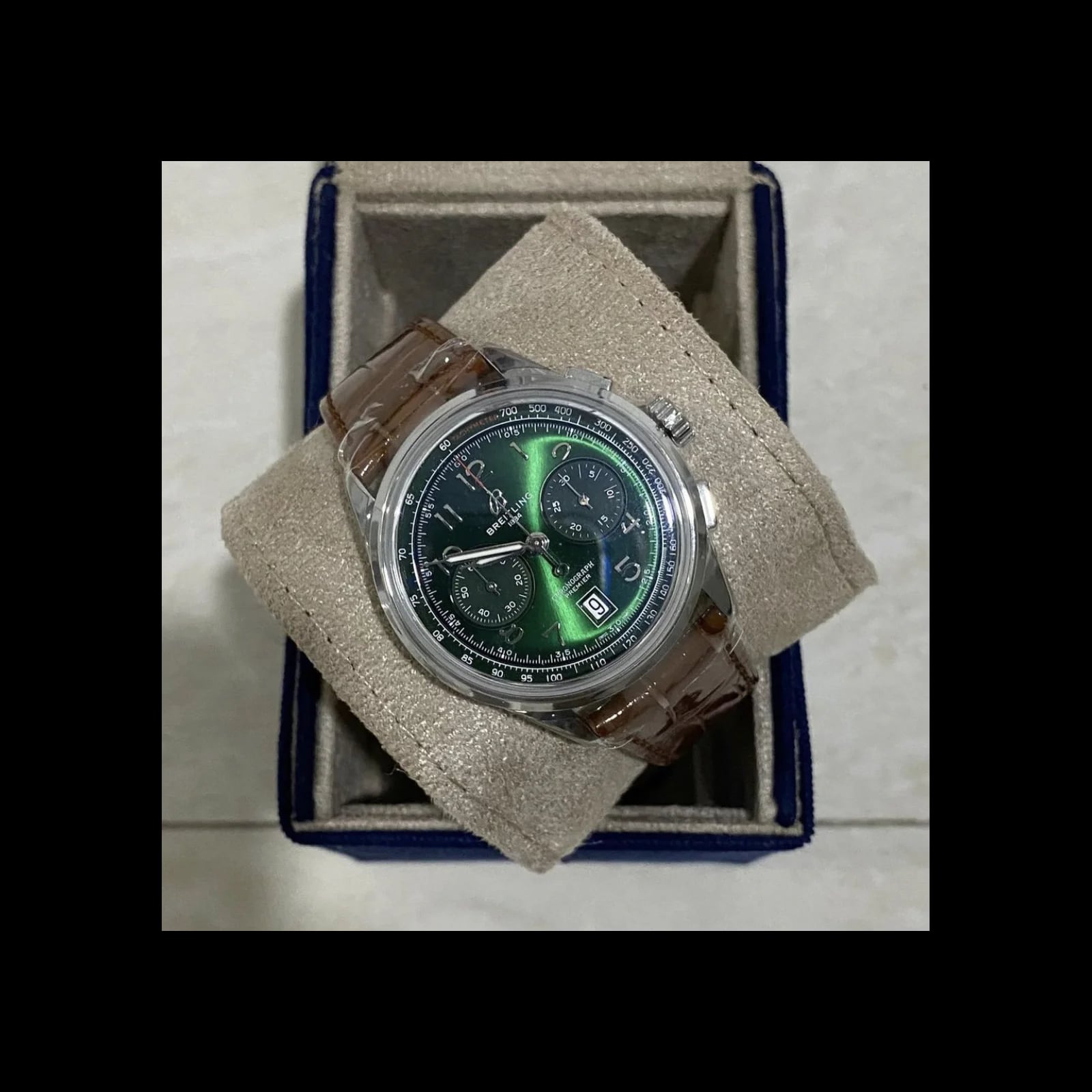 Premier B01 Chronograph 42 Stainless Steel / Green / Alligator - Pin