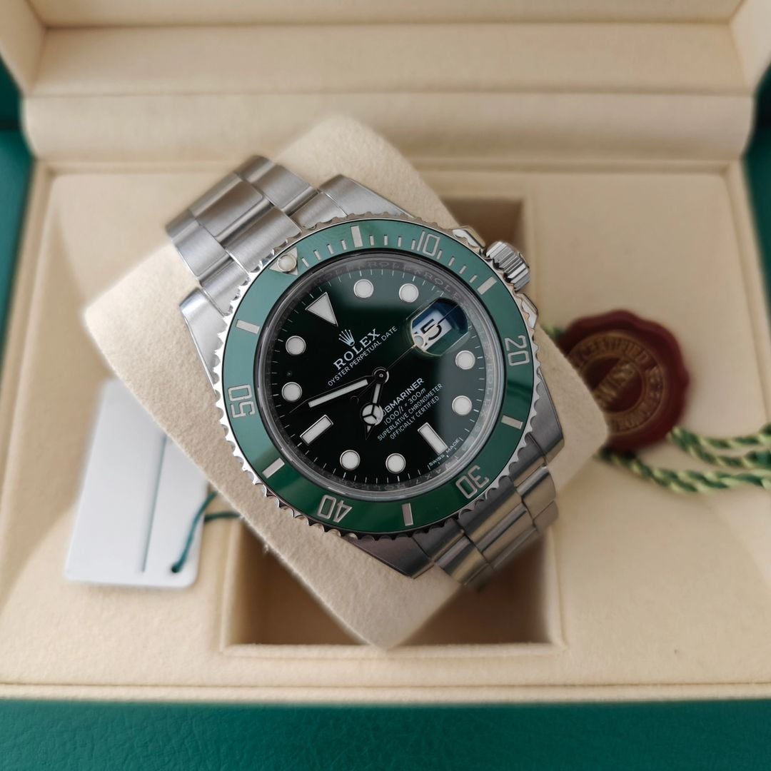 116610lv Hulk Submariner Retail Price Rolex Submariner Date Hulk