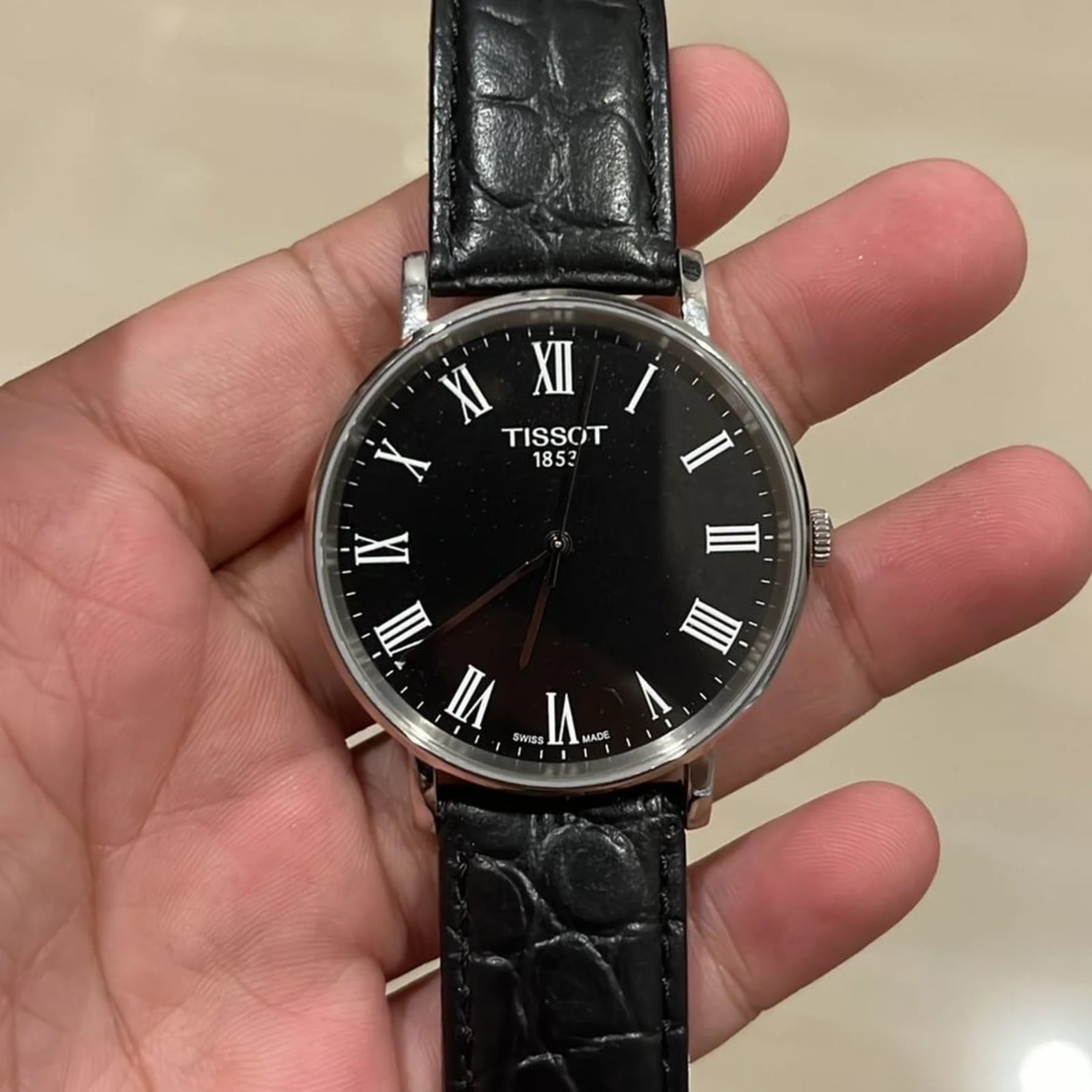 Everytime Medium Stainless Steel / Black / Strap
