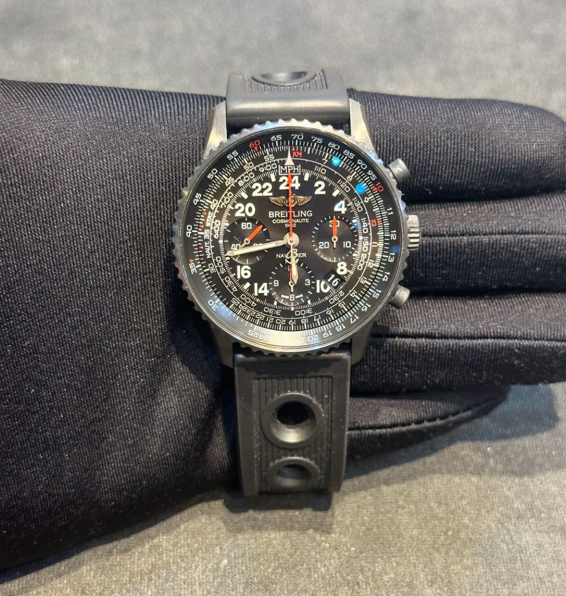 Breitling Navitimer Cosmonaute Blacksteel Jual Breitling