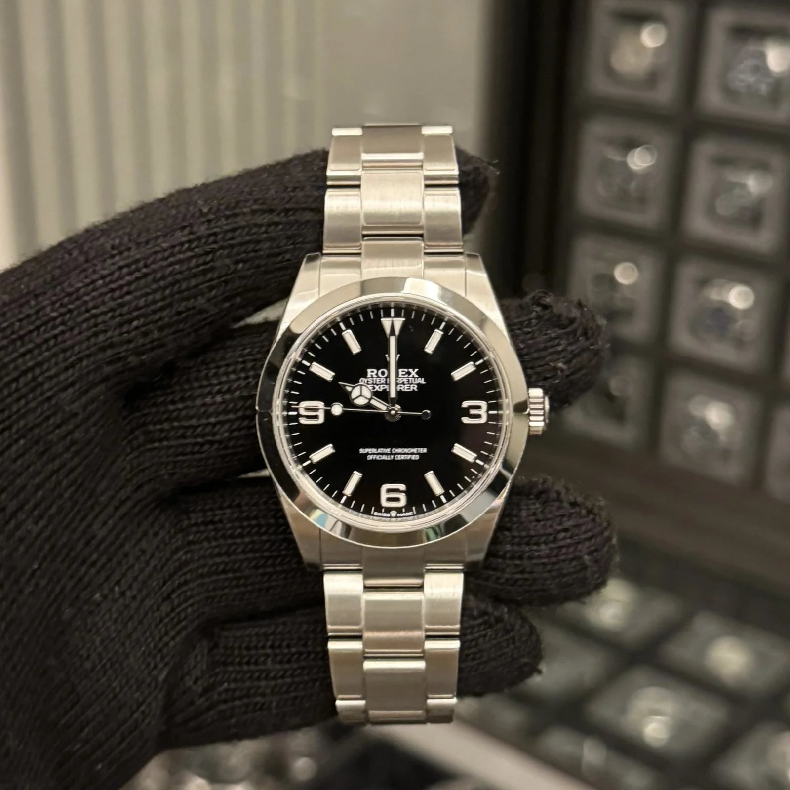 Explorer 40 Stainless Steel