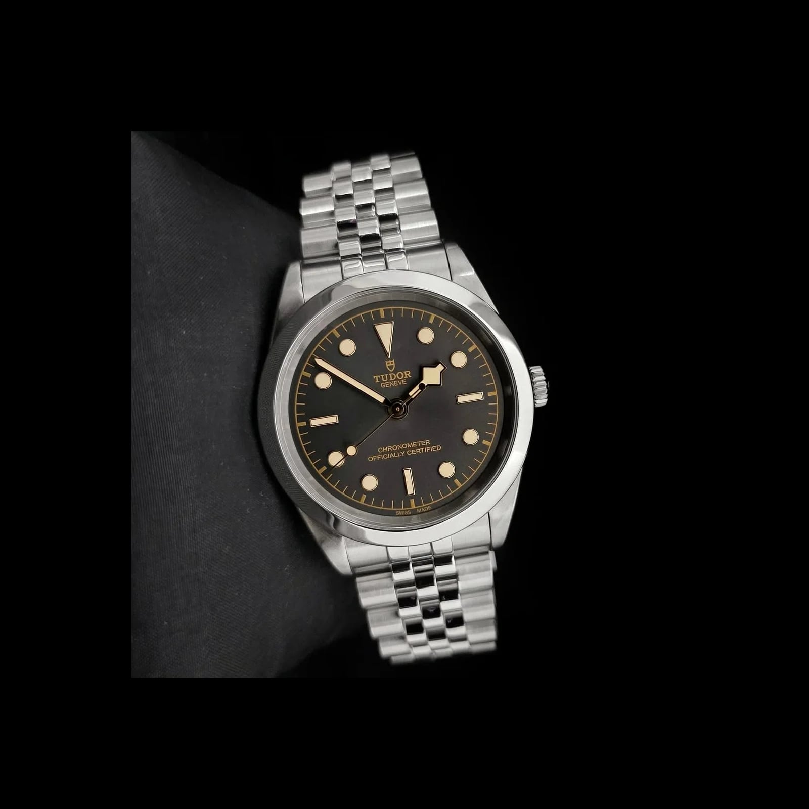 Black Bay 41 Stainless Steel / Black / Bracelet