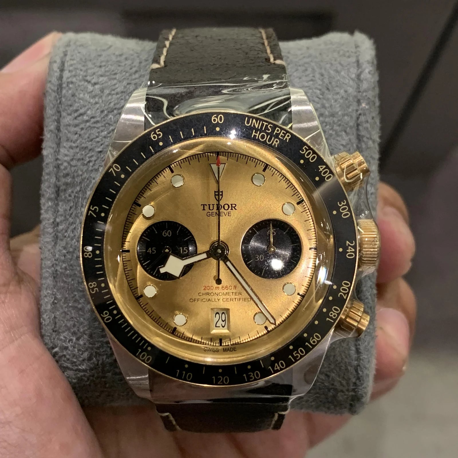 Heritage Black Bay Chronograph S&G / Champagne / Textile