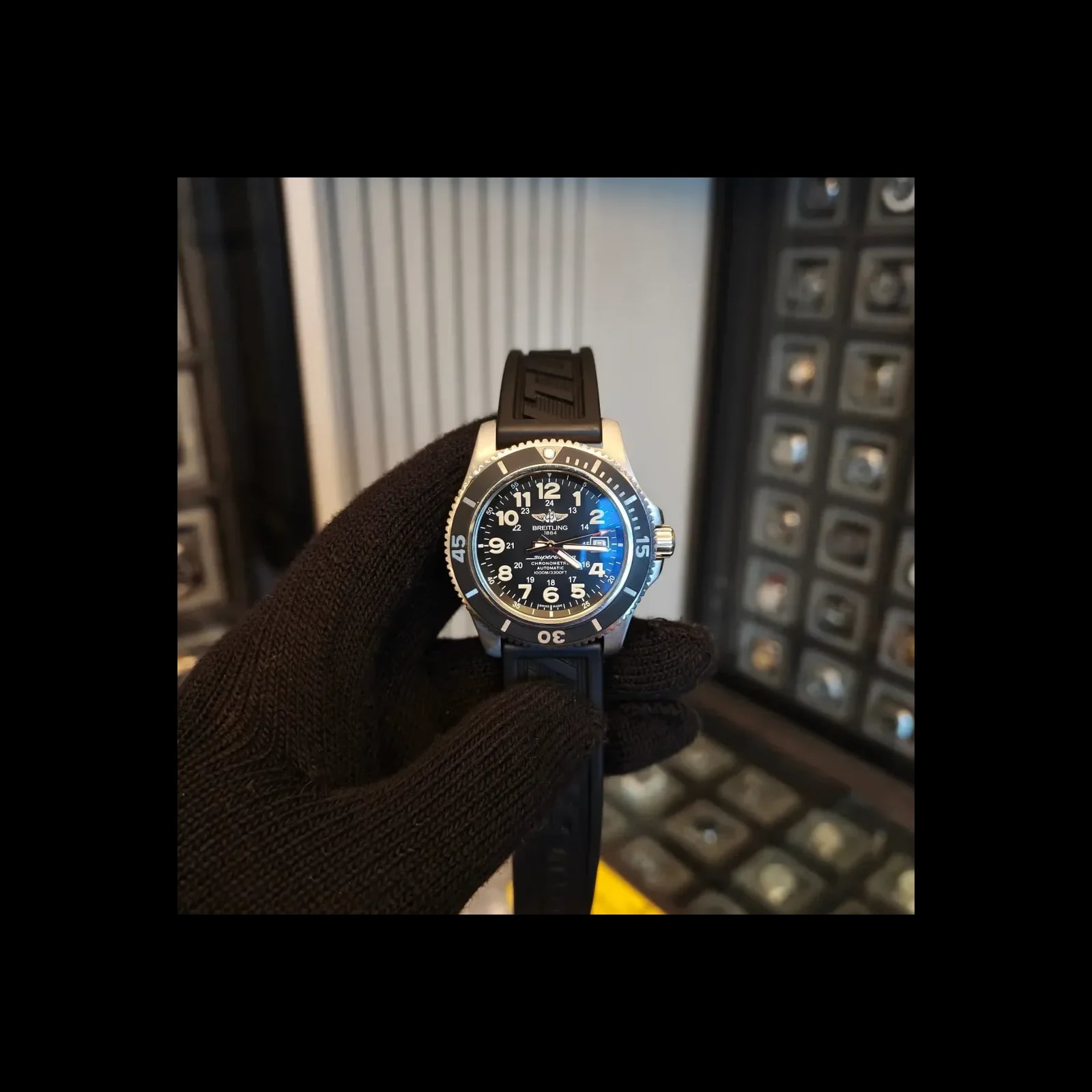 Superocean II 44 Stainless Steel / Black / Volcano Black / Rubber / Pin