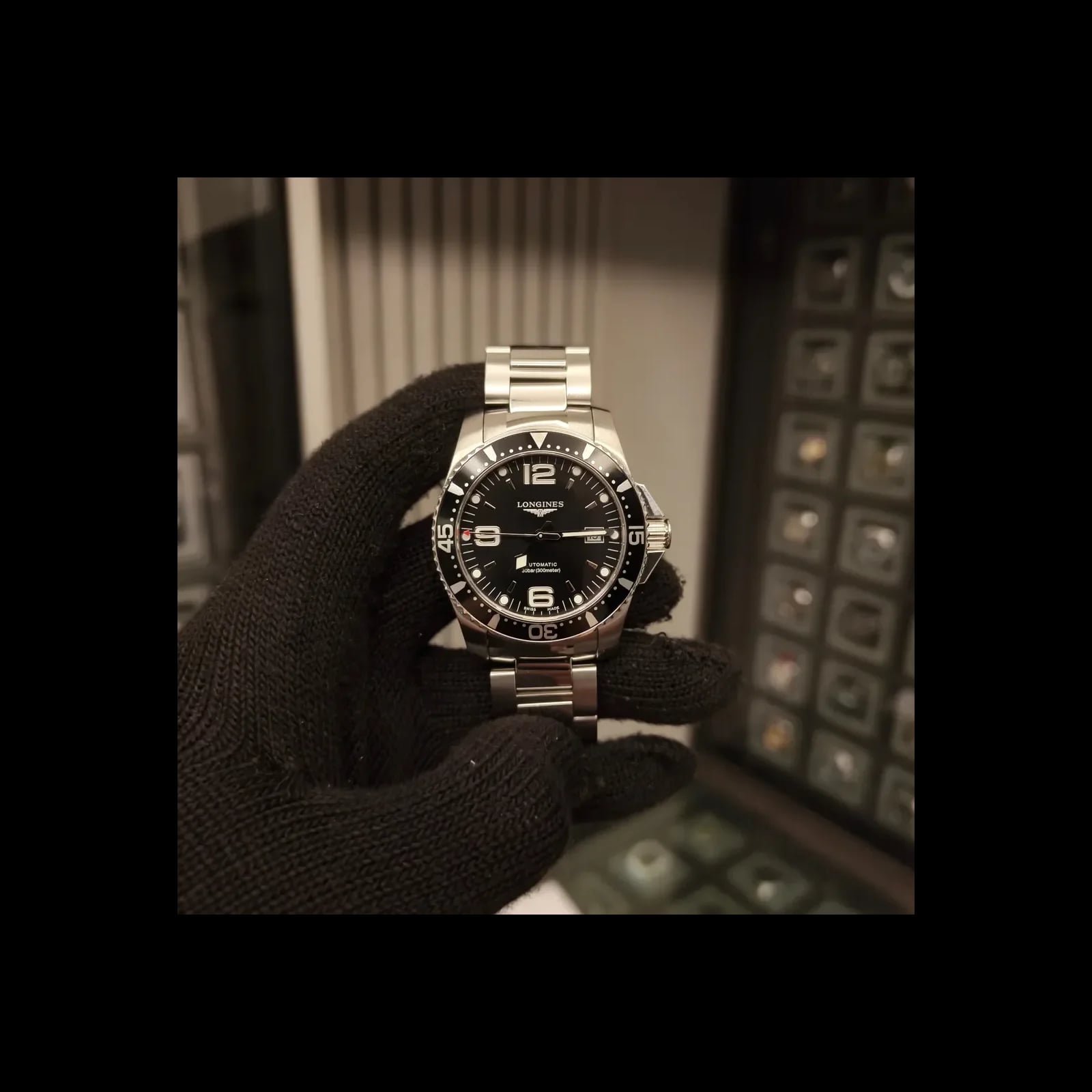 HydroConquest 41 Automatic Stainless Steel / Black / Bracelet