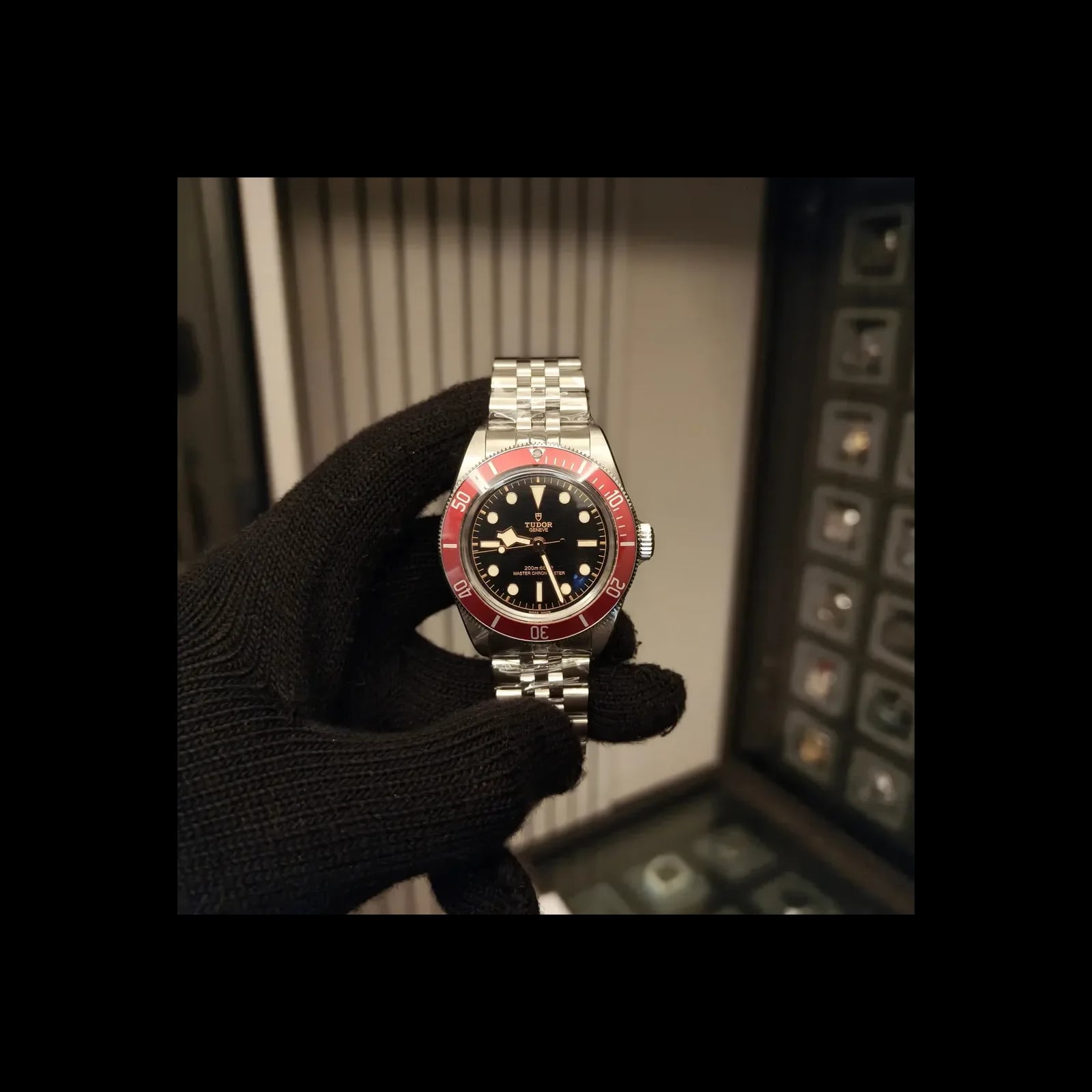 Black Bay Master Chronometer Stainless Steel - Burgundy / Black / Jubilee
