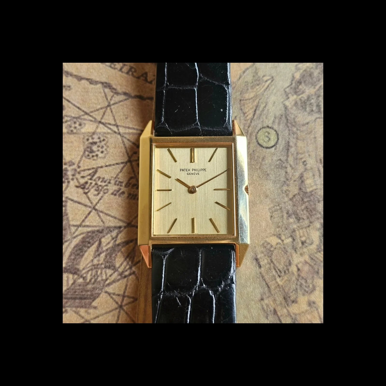18K 'Tank Skater' 3491 Manual Winding 