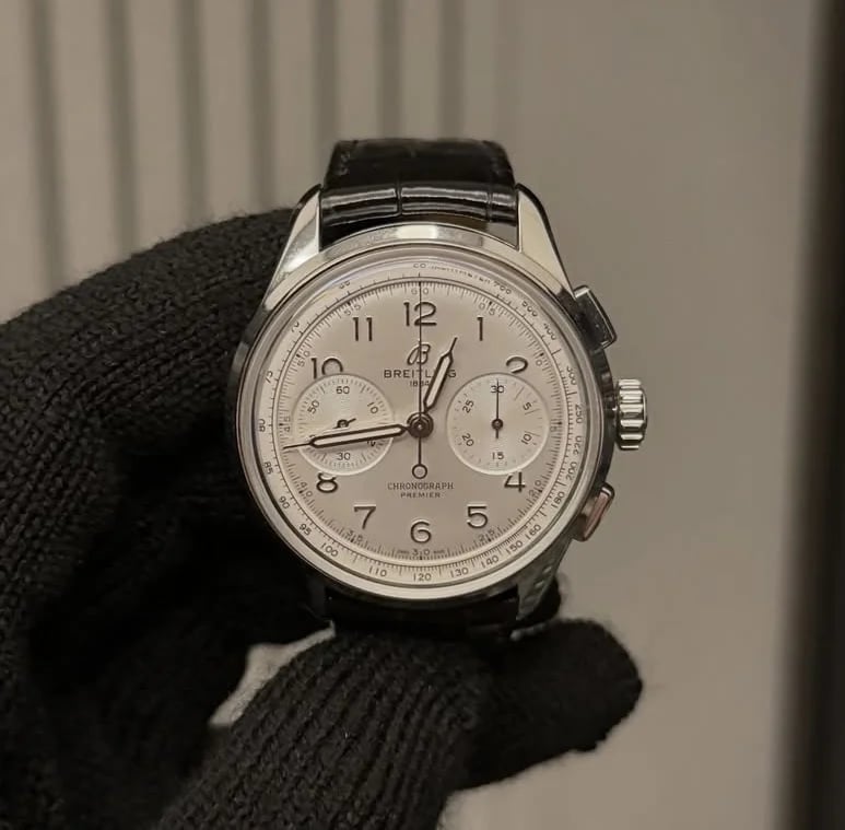 Premier Heritage B09 Chronograph 40 Stainless Steel / Silver