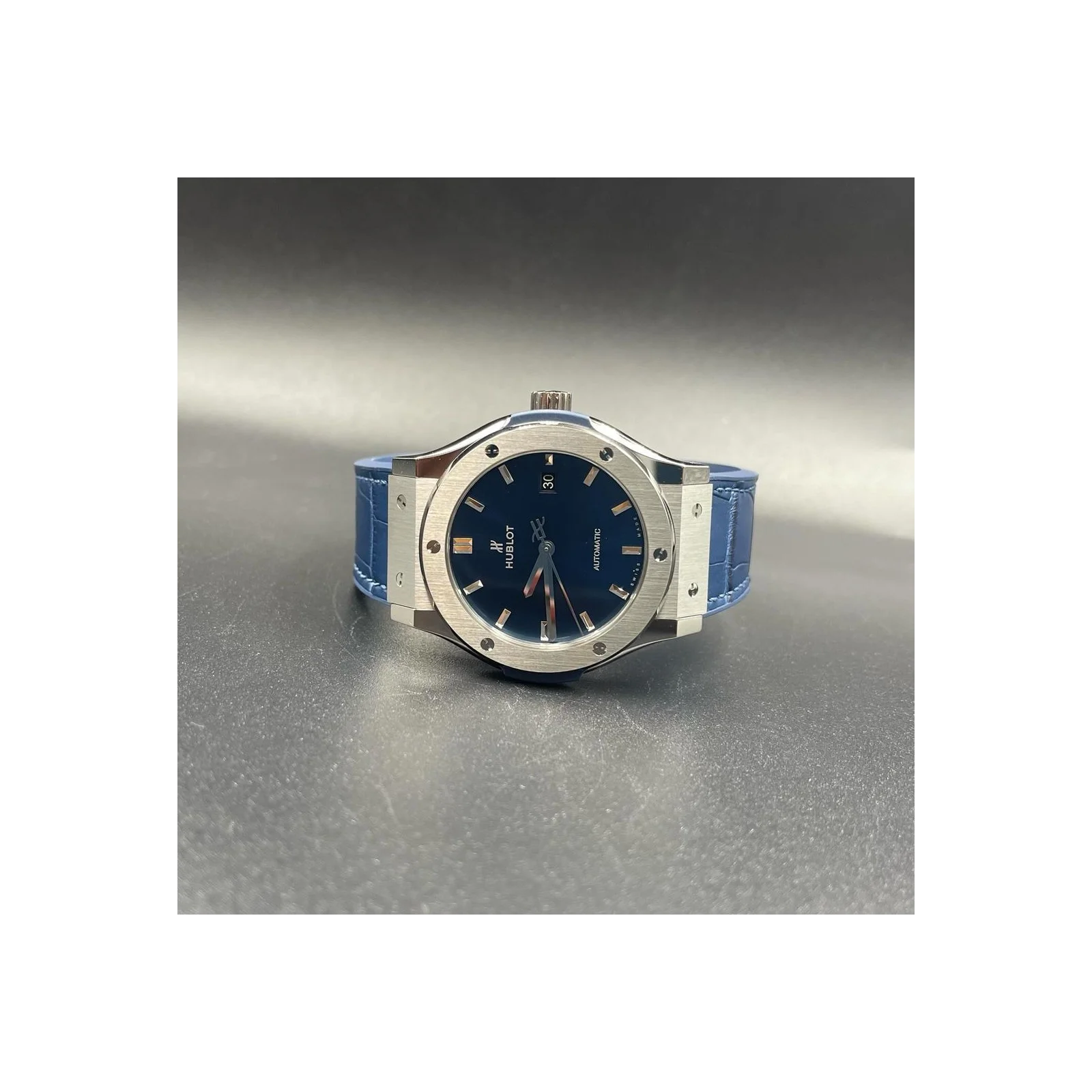 Classic Fusion 42 Titanium / Blue / Rubber