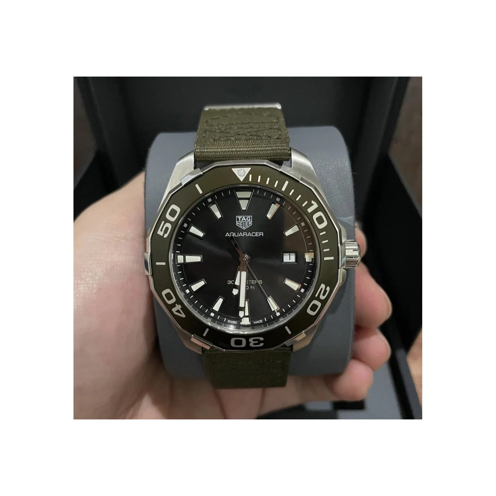 Aquaracer 300M Quartz 43 Stainless Steel / Green / Military / Strap