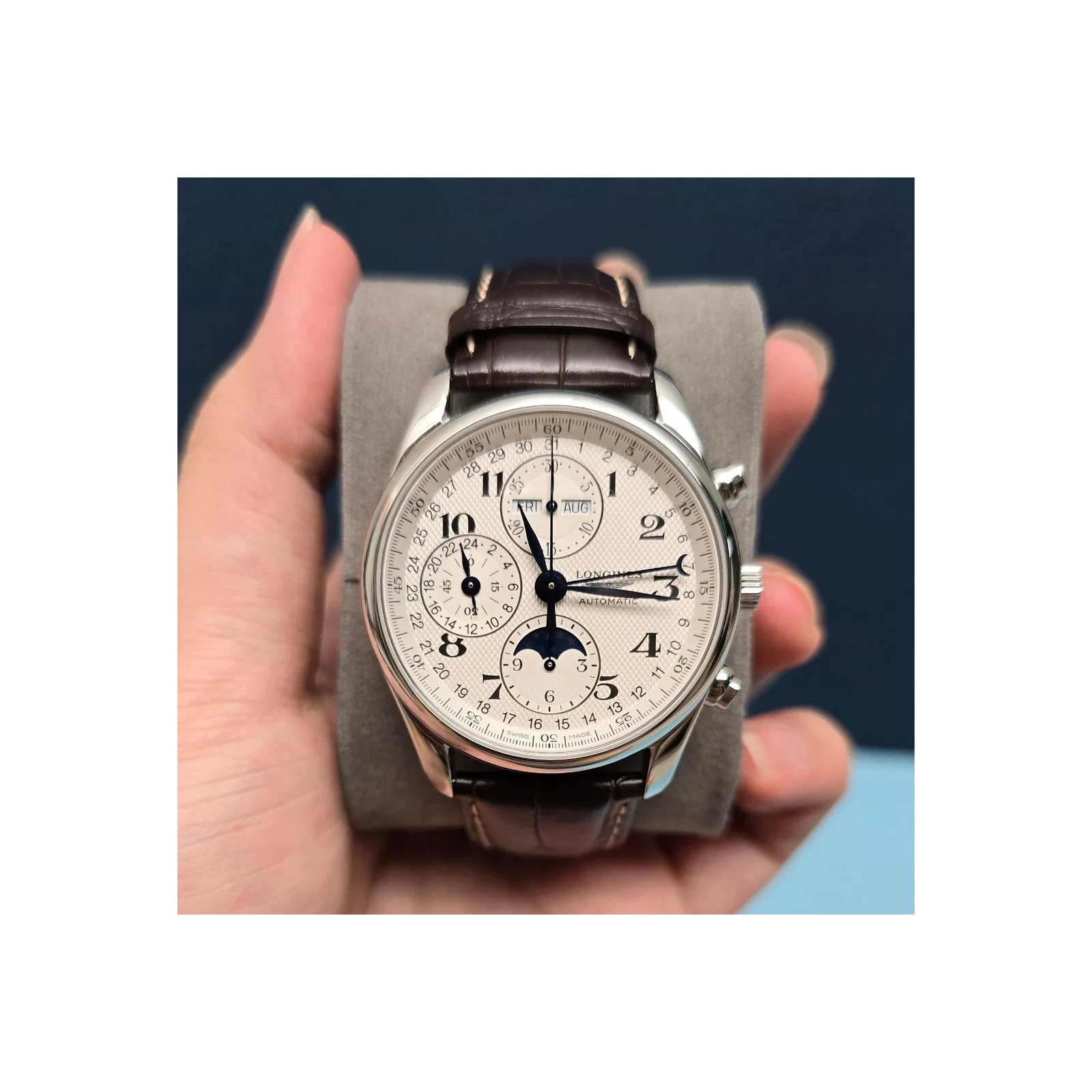 Master Collection 40 Chronograph Calendar Stainless Steel / Silver / Alligator
