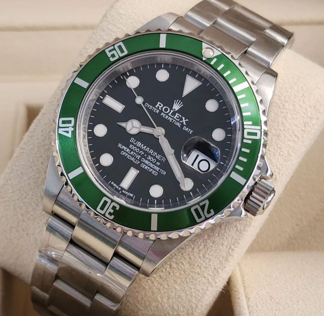 Submariner Date 16610 LV Mark 1