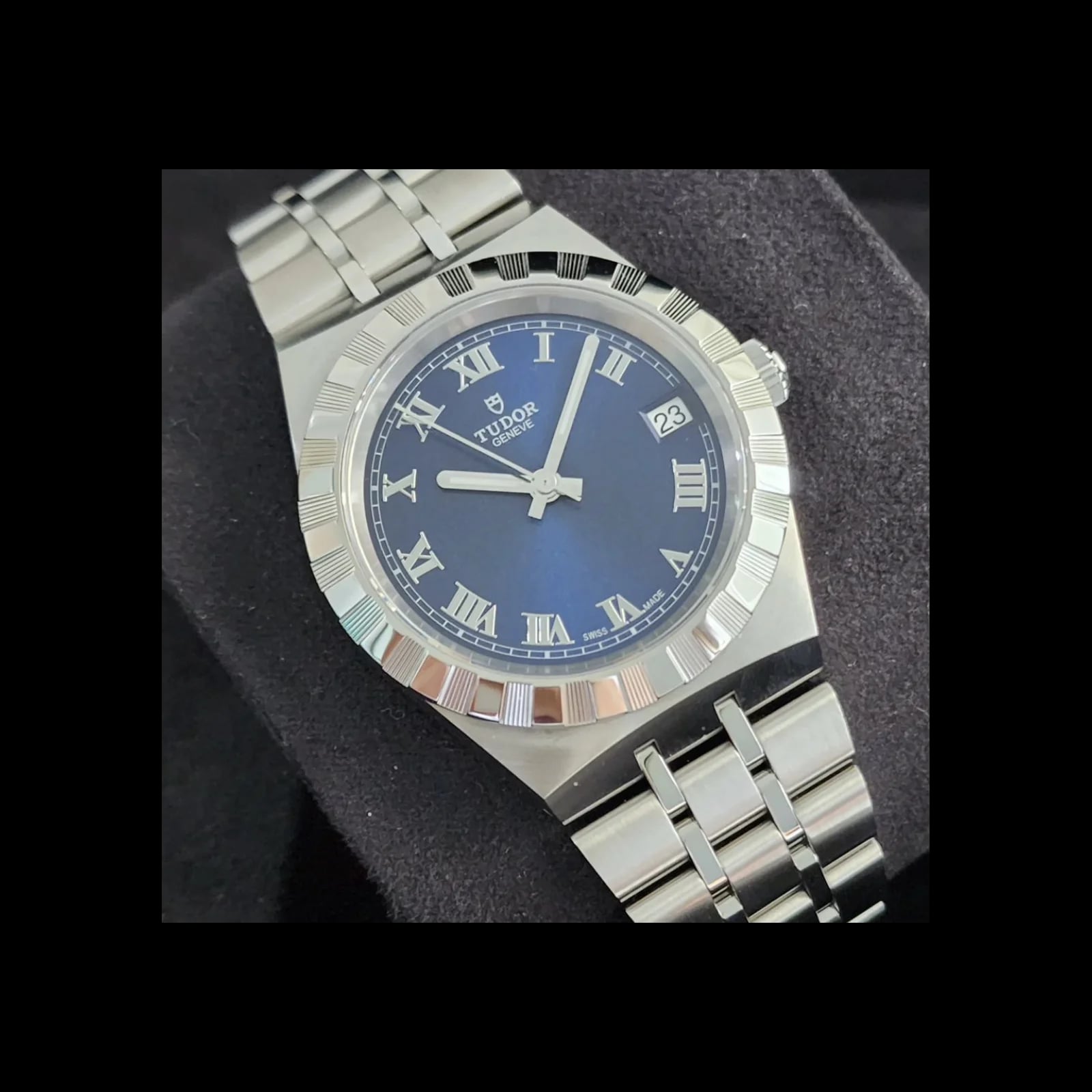 Royal Date 34 Stainless Steel / Blue - Roman