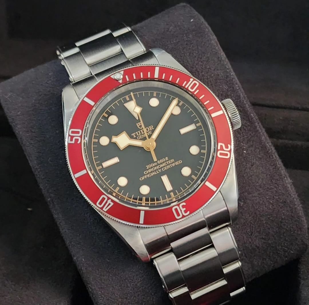Heritage Black Bay Red Manufacture / Bracelet
