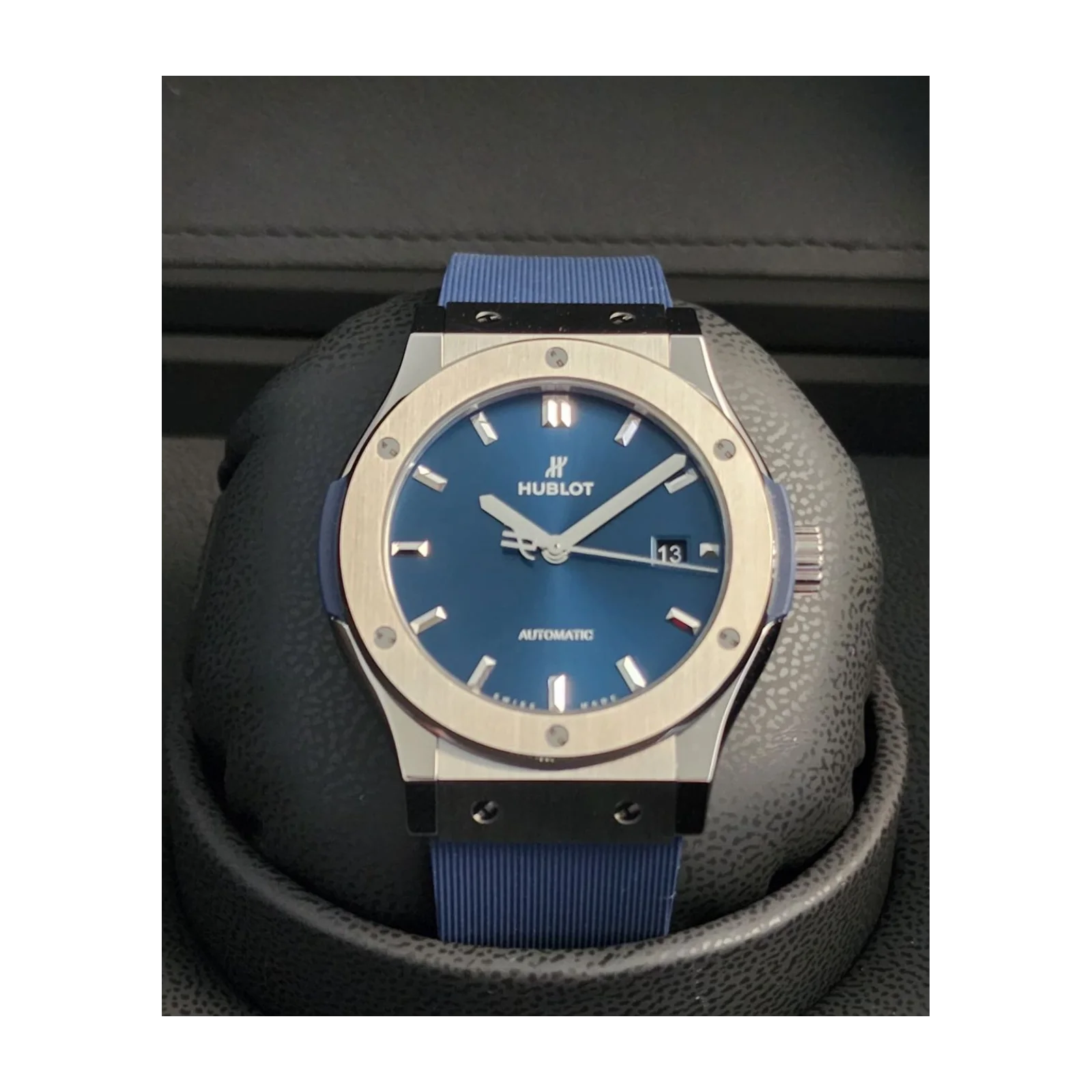 Classic Fusion 42 Titanium / Blue / Rubber