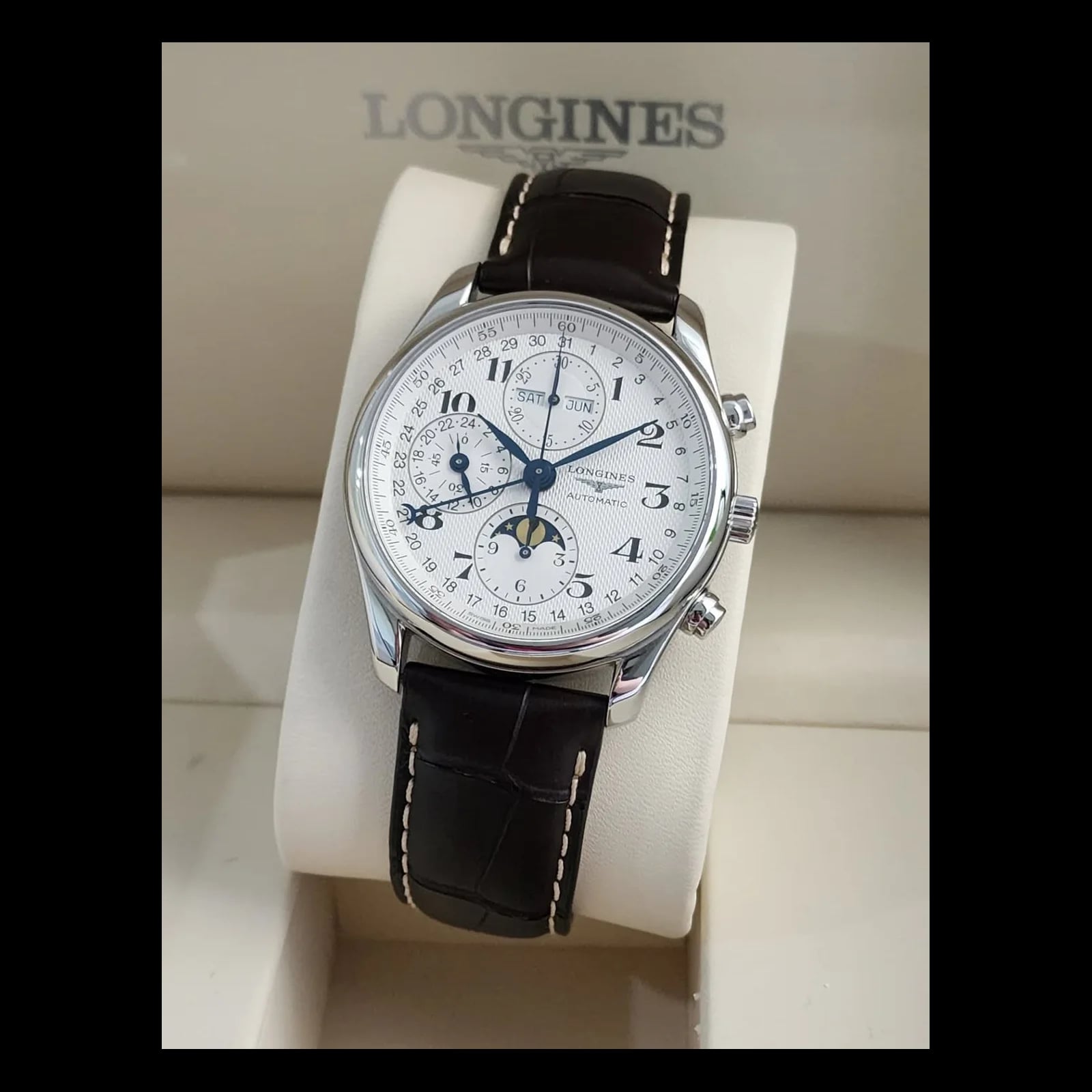 Master Collection 40 Chronograph Calendar Stainless Steel / Silver / Alligator