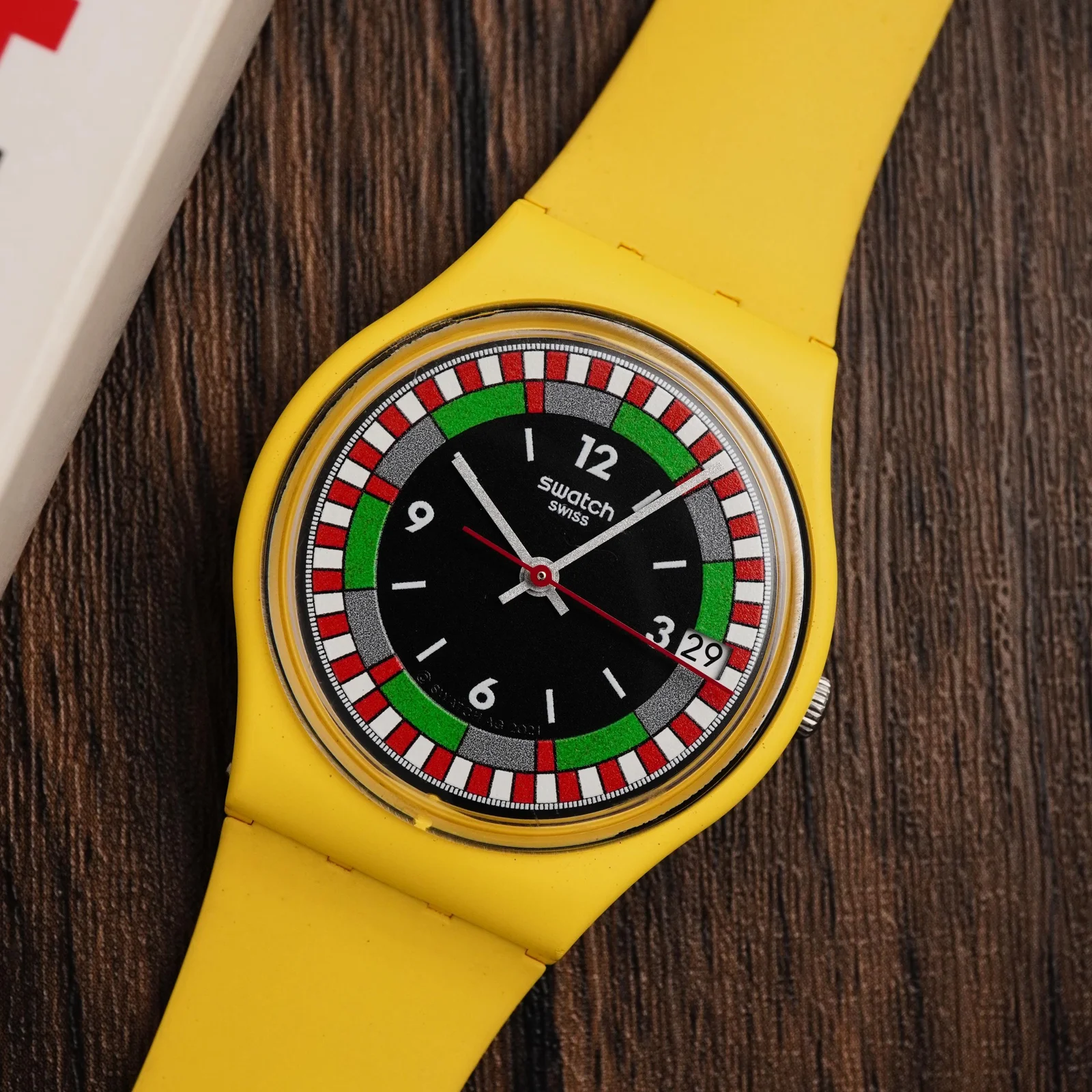 Swatch Yellow Race