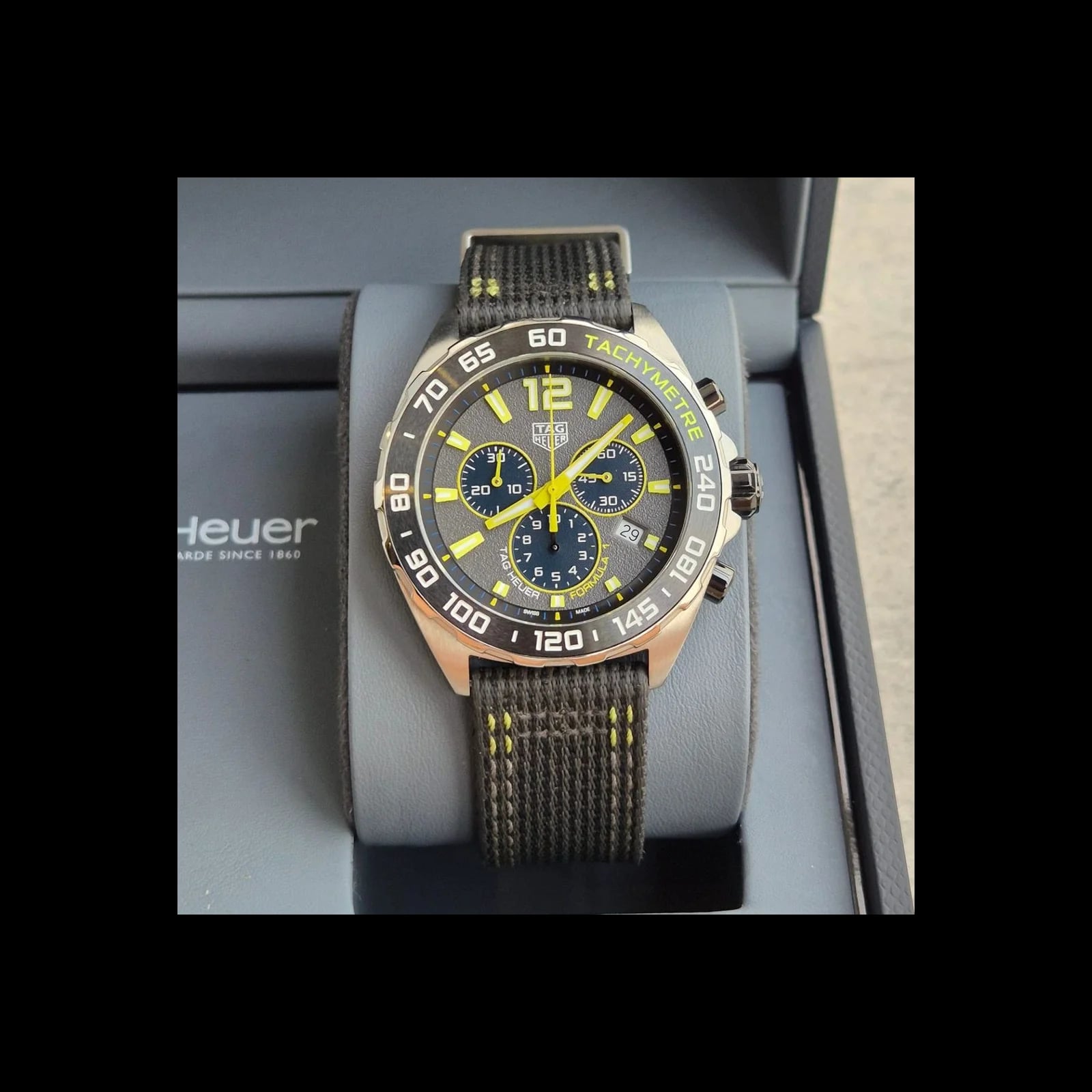 Formula 1 Quartz Chronograph 43 Stainless Steel / Grey-Yellow