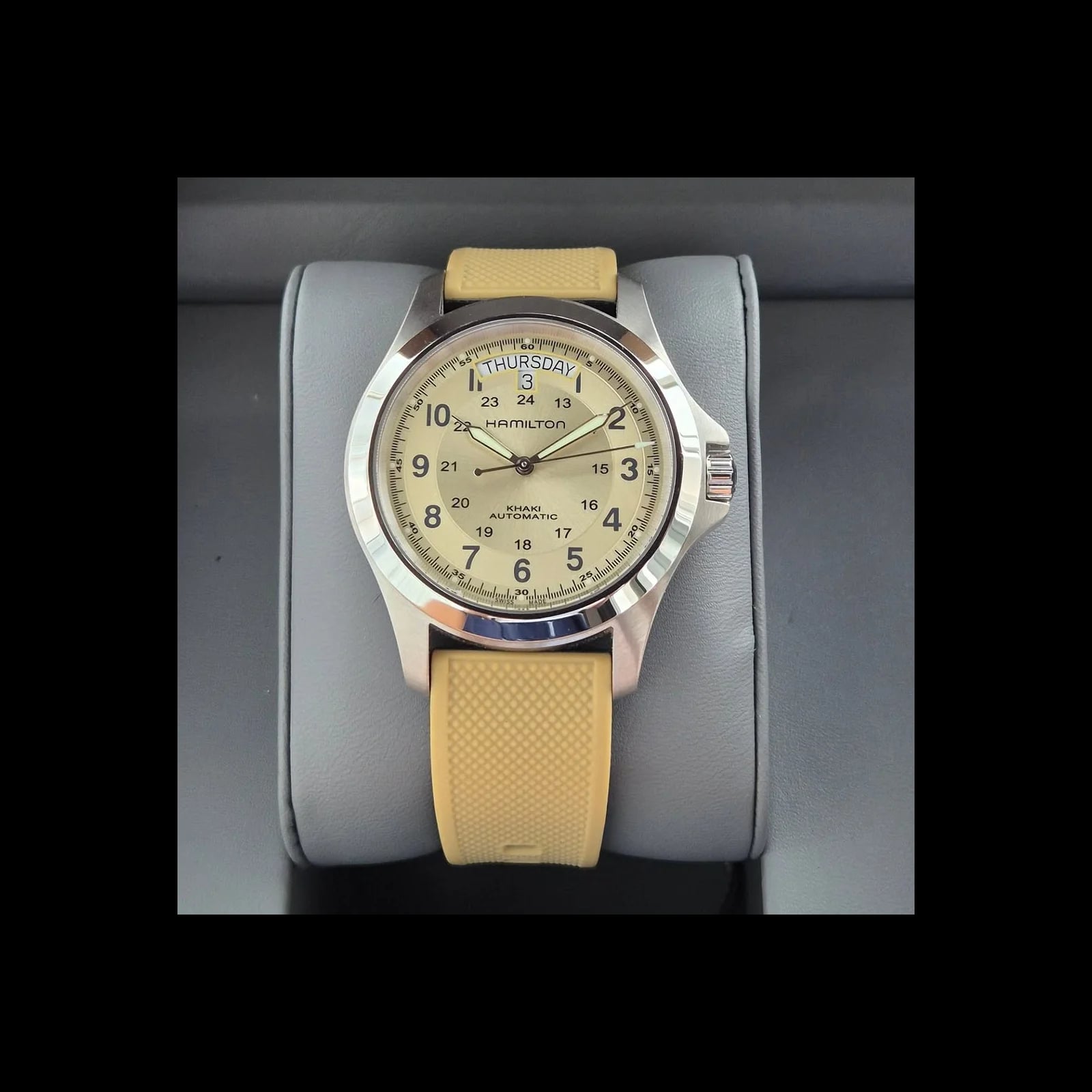 Khaki Field King Auto 40 Stainless Steel / Beige