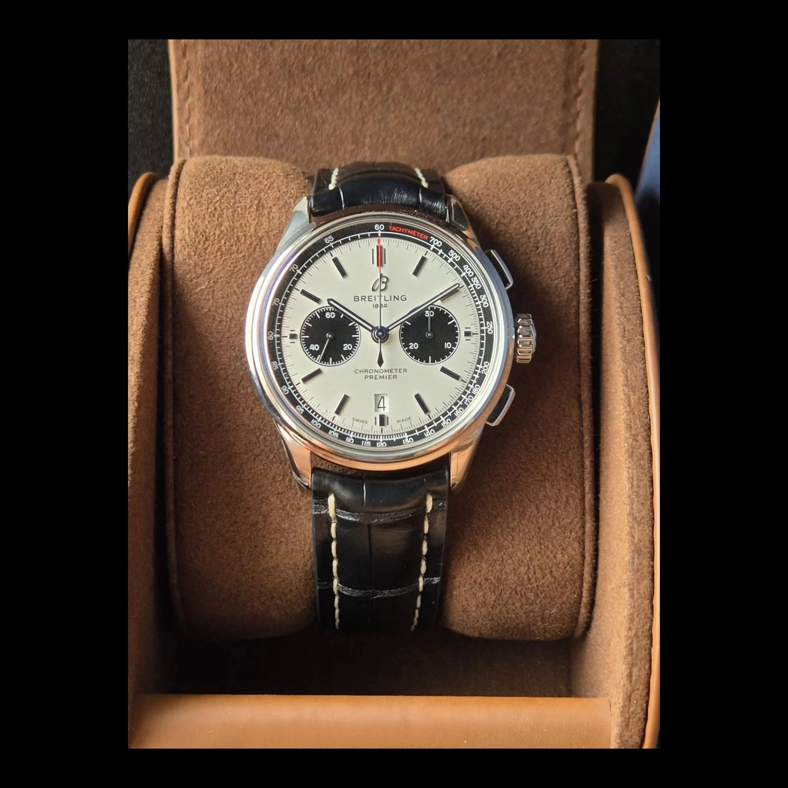 Premier B01 Chronograph 42 Stainless Steel / Silver / Croco / Folding